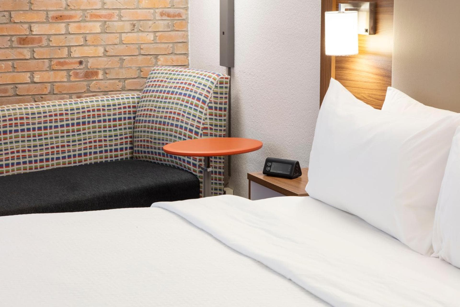 Holiday Inn Express - San Antonio Airport by IHG property views in San Antonio, TX — gallery photo 3