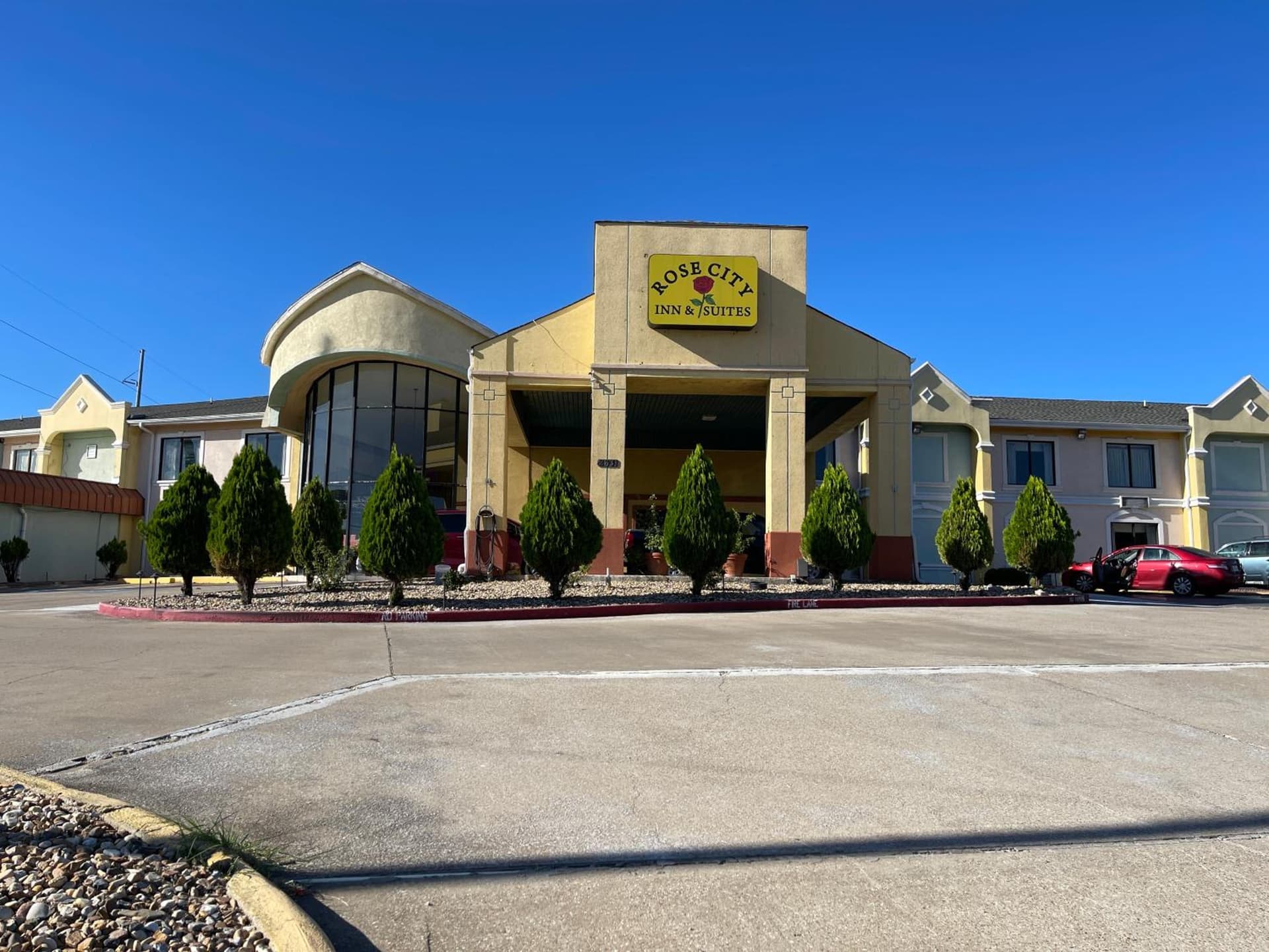 Rose City Inn & Suites exterior or lobby in Tyler, TX — main listing photo