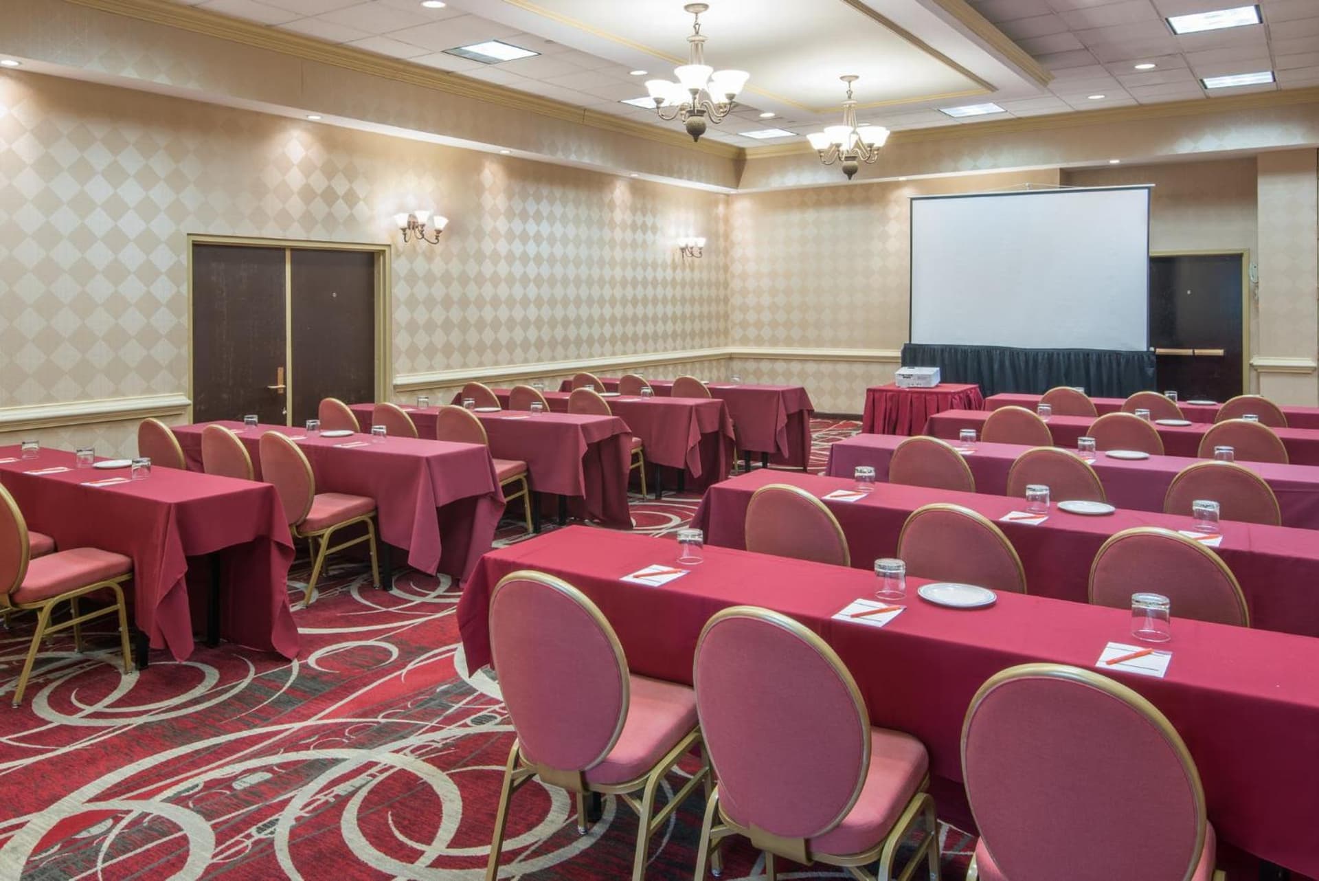 Crowne Plaza Newark Airport by IHG gallery photo in Elizabeth, NJ — image 7