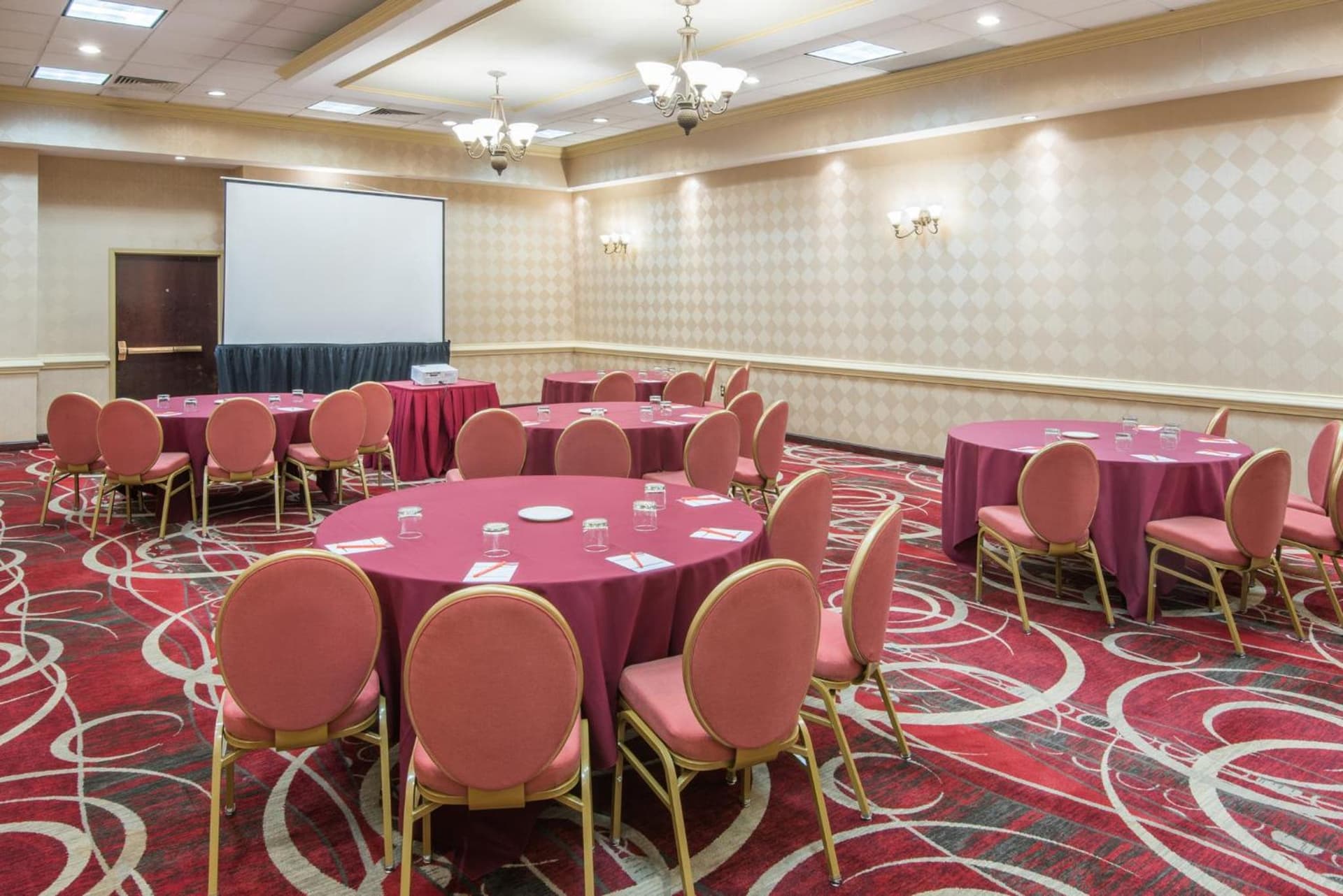 Crowne Plaza Newark Airport by IHG gallery photo in Elizabeth, NJ — image 12
