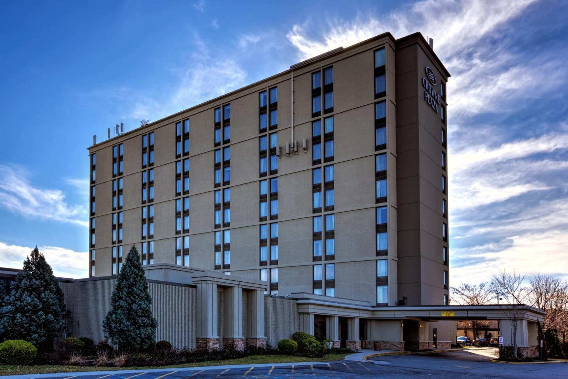 Crowne Plaza Newark Airport by IHG gallery photo in Elizabeth, NJ — image 55