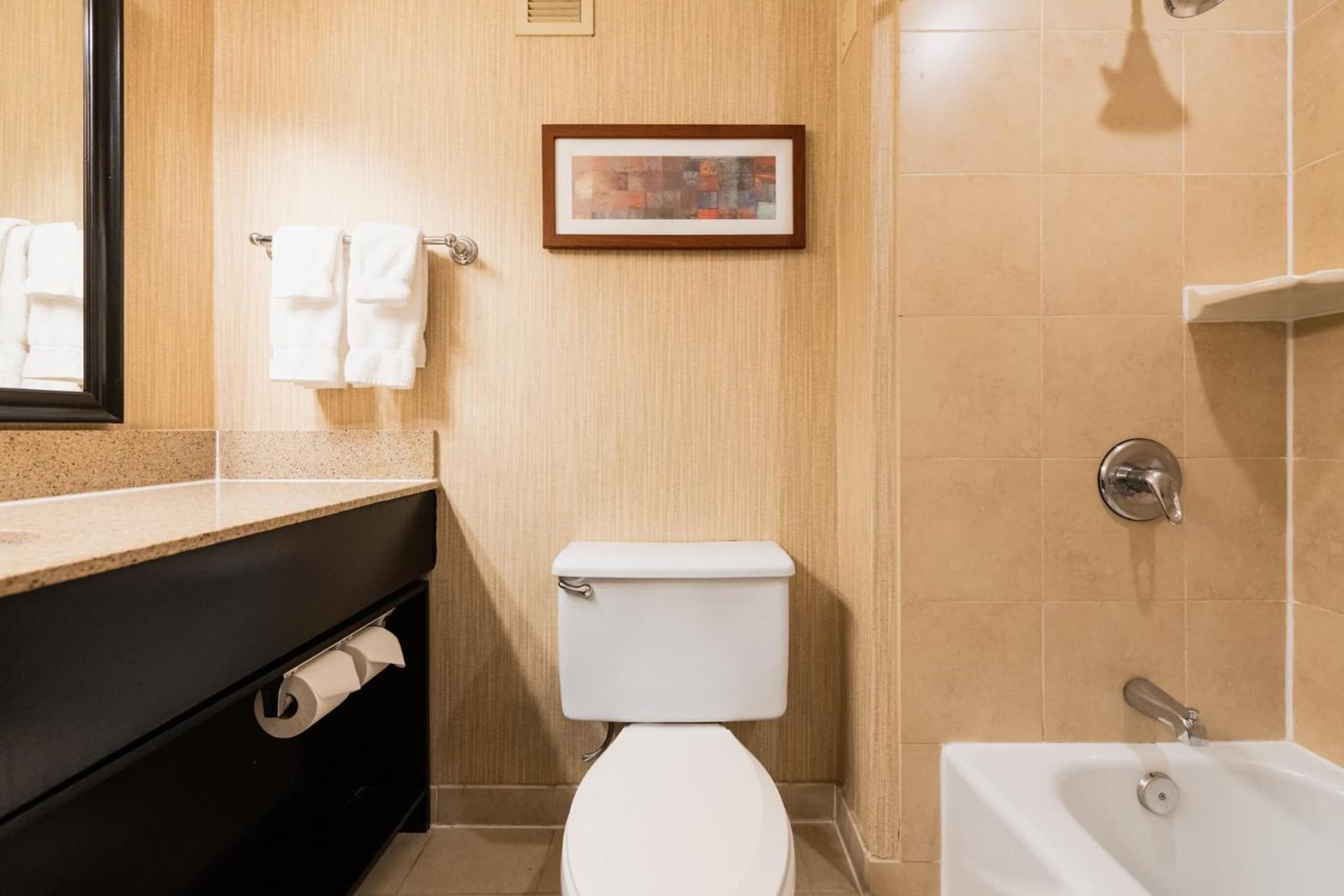 Crowne Plaza Newark Airport by IHG gallery photo in Elizabeth, NJ — image 47