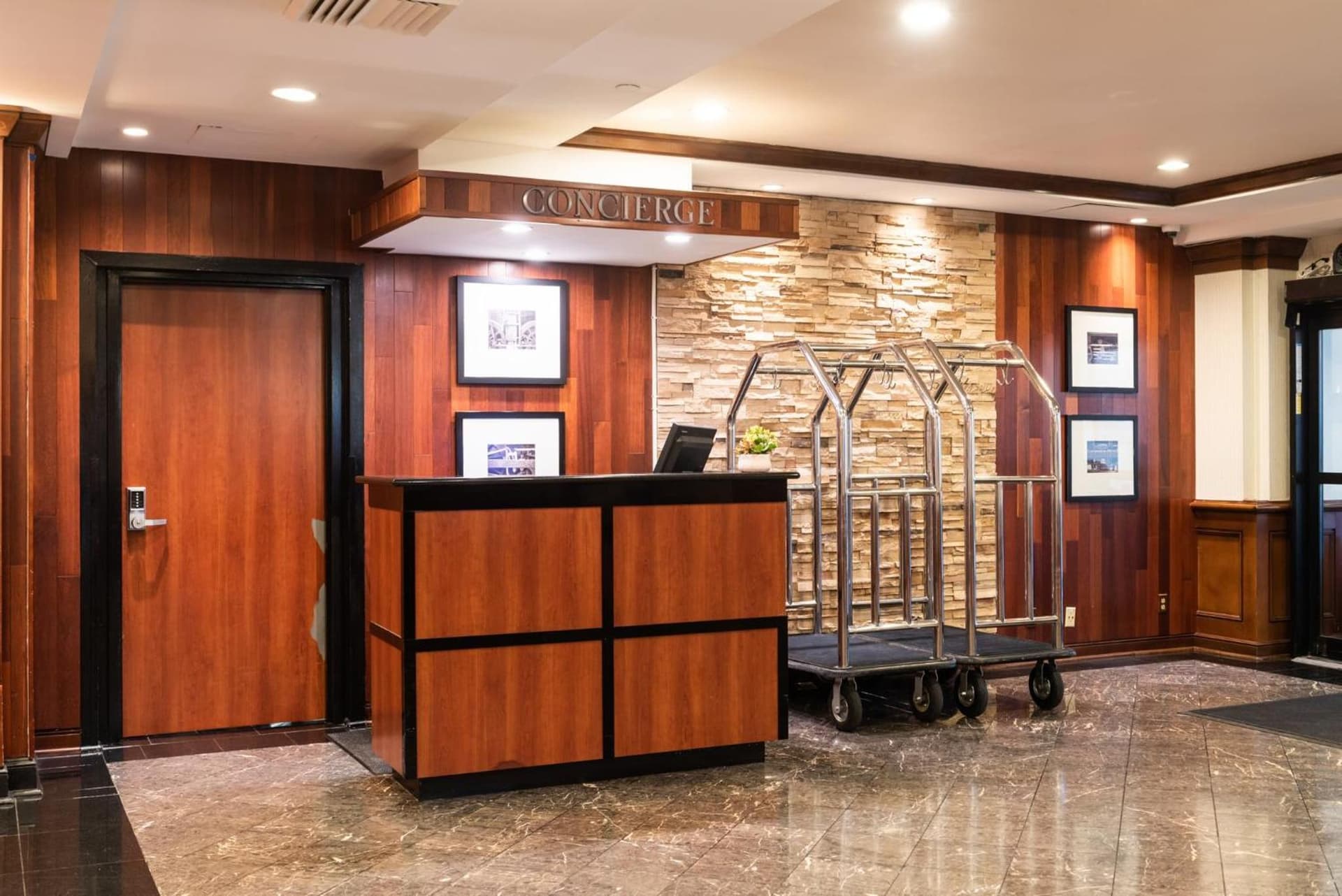 Crowne Plaza Newark Airport by IHG gallery photo in Elizabeth, NJ — image 51
