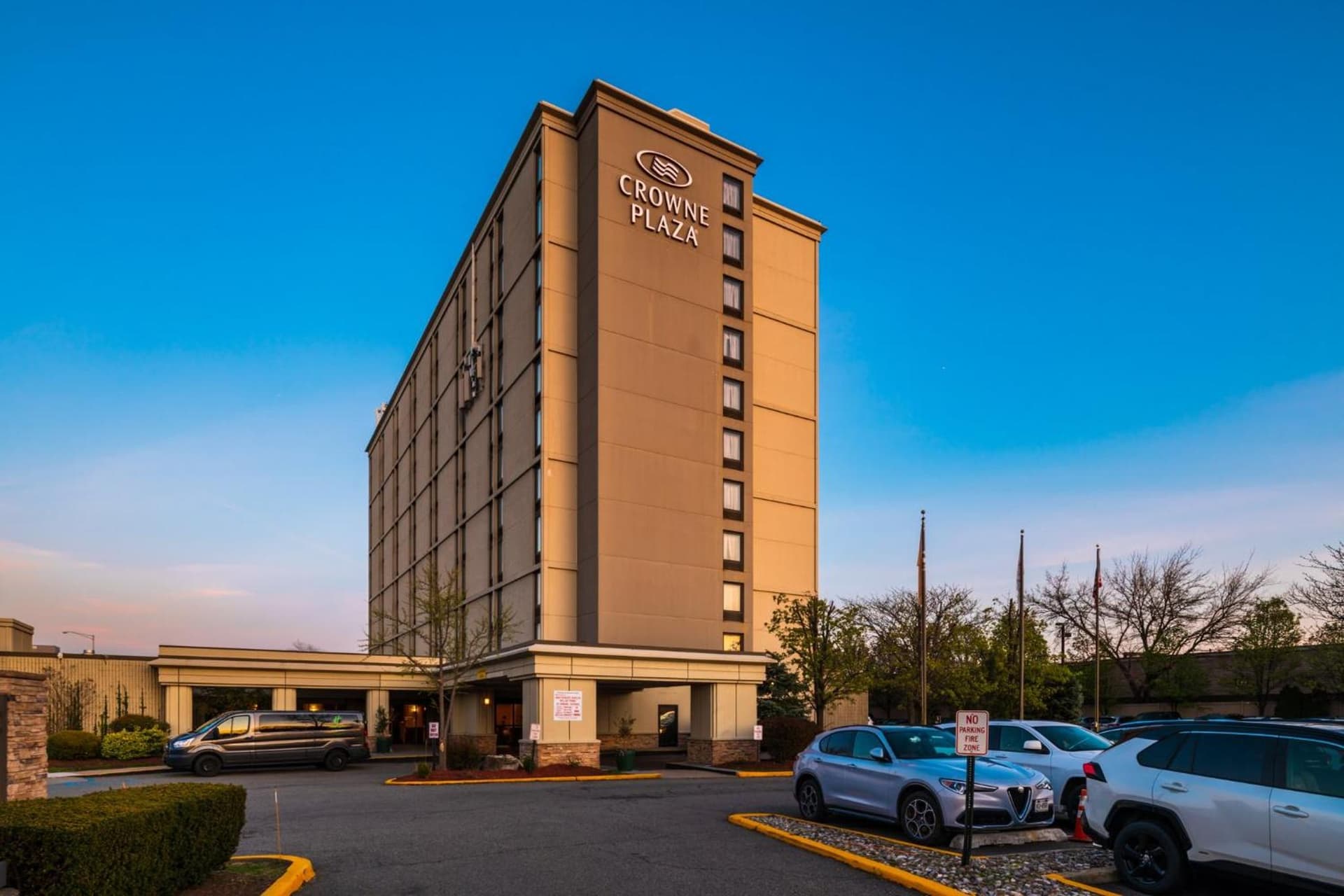 Crowne Plaza Newark Airport by IHG gallery photo in Elizabeth, NJ — image 38