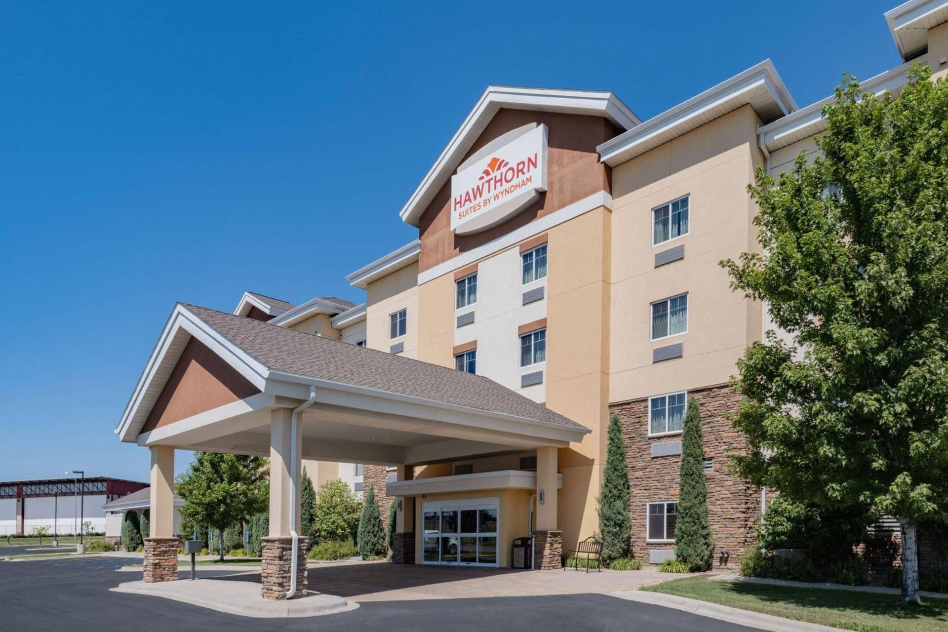 Hawthorn Suites by Wyndham Williston featured exterior or lobby in Williston, ND — similar hotel