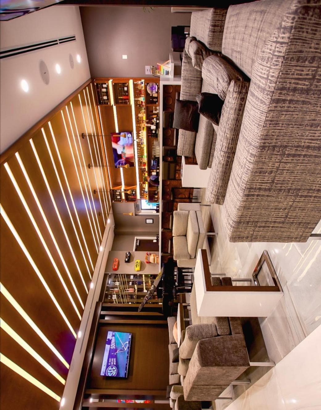 Wingate by Wyndham Miami Airport interior in Miami, FL — gallery photo 2