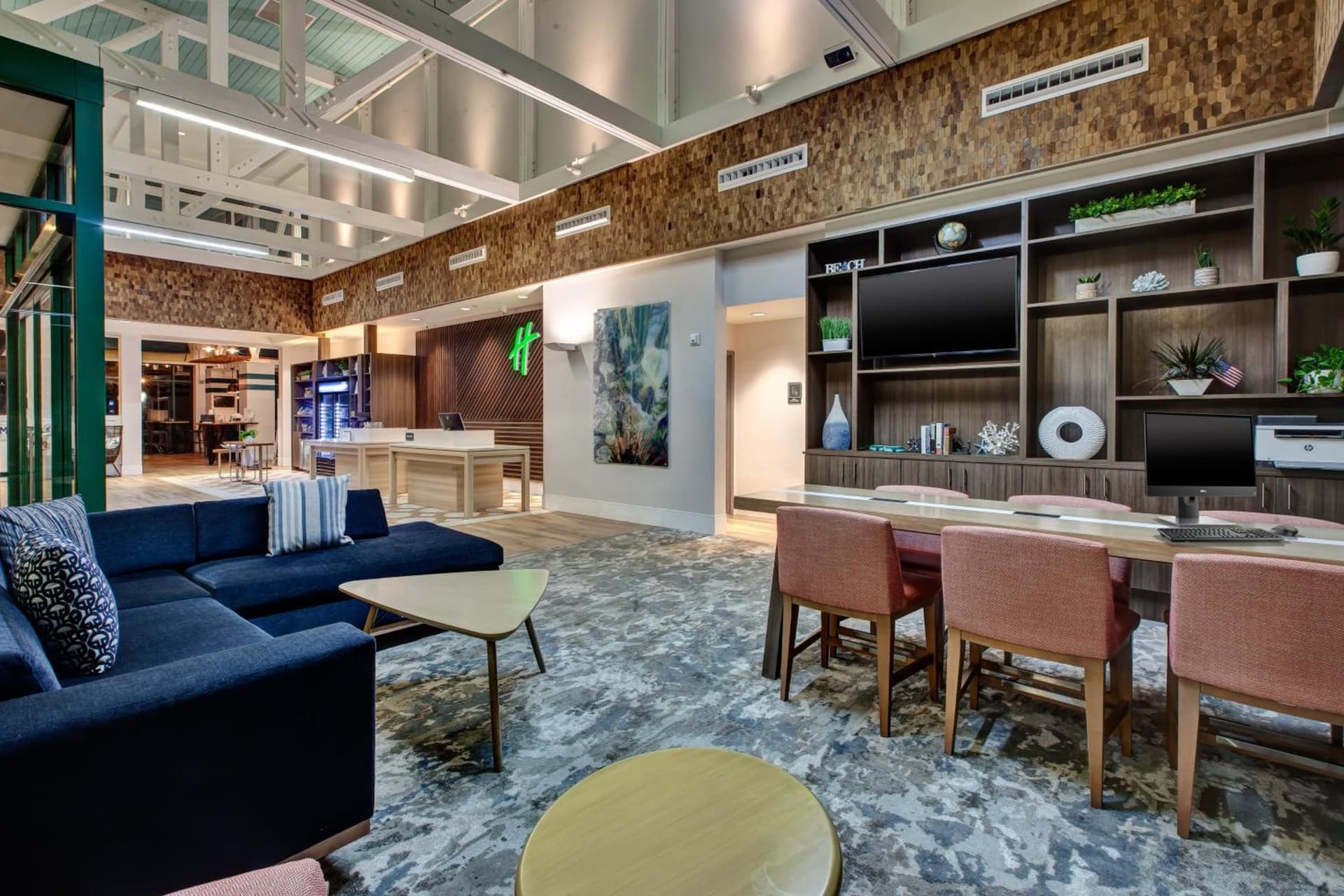 Holiday Inn Va Beach-Oceanside 21st St by IHG gallery photo in Virginia Beach, VA — image 9