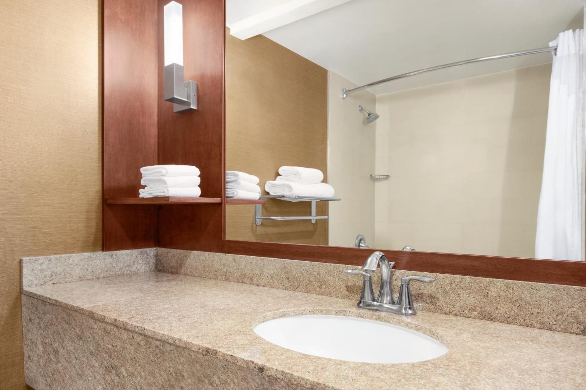 Holiday Inn Los Angeles Gateway-Torrance by IHG gallery photo in Torrance, CA — image 34