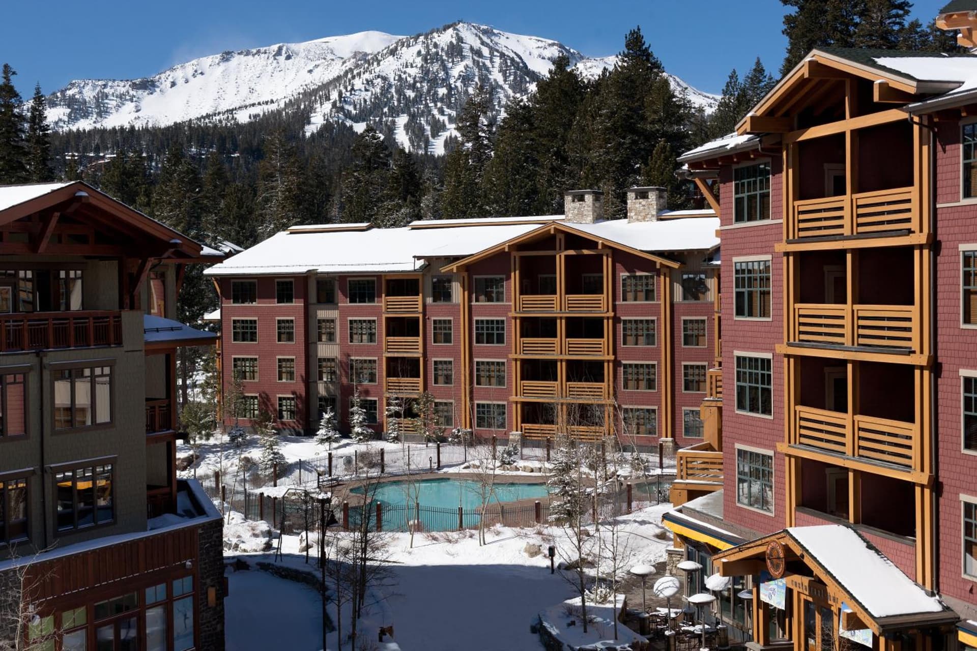 The Village Lodge — hotel in Mammoth Lakes, California