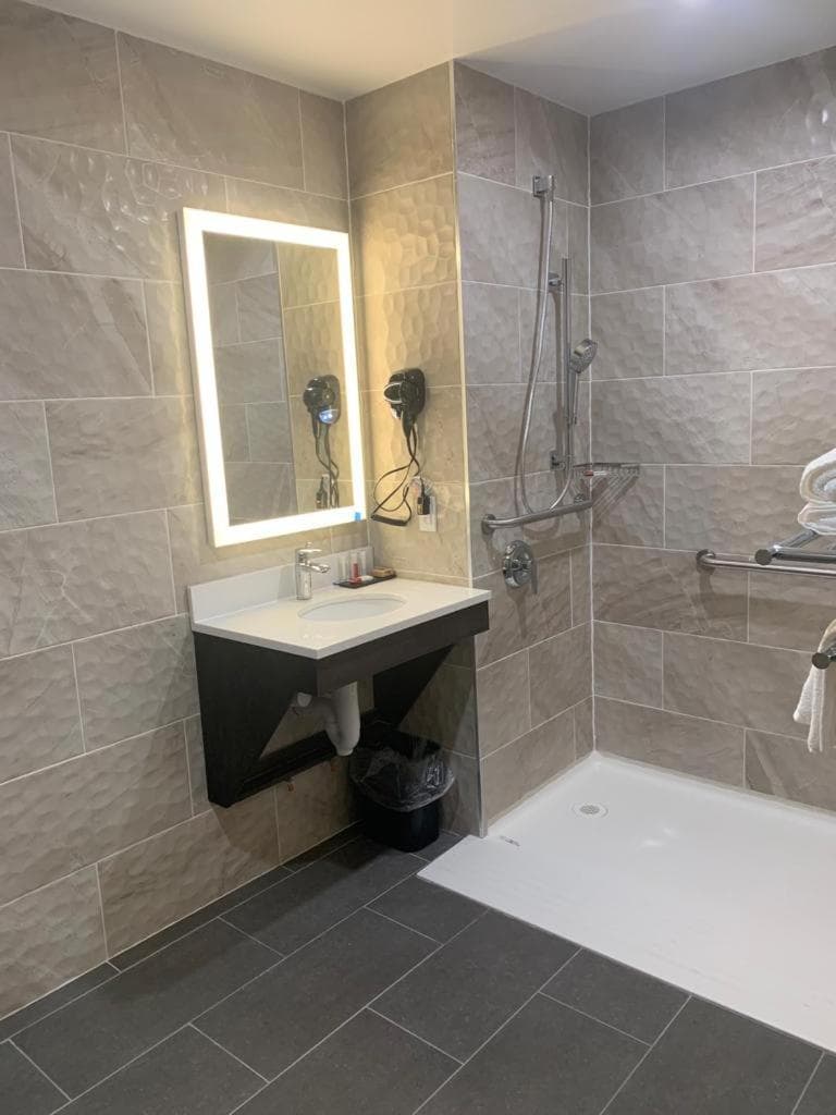 Days Inn by Wyndham Bronx NYC gallery photo in Bronx, NY — image 20