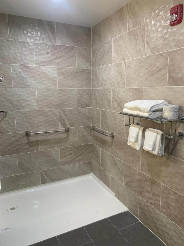 Days Inn by Wyndham Bronx NYC gallery photo in Bronx, NY — image 32