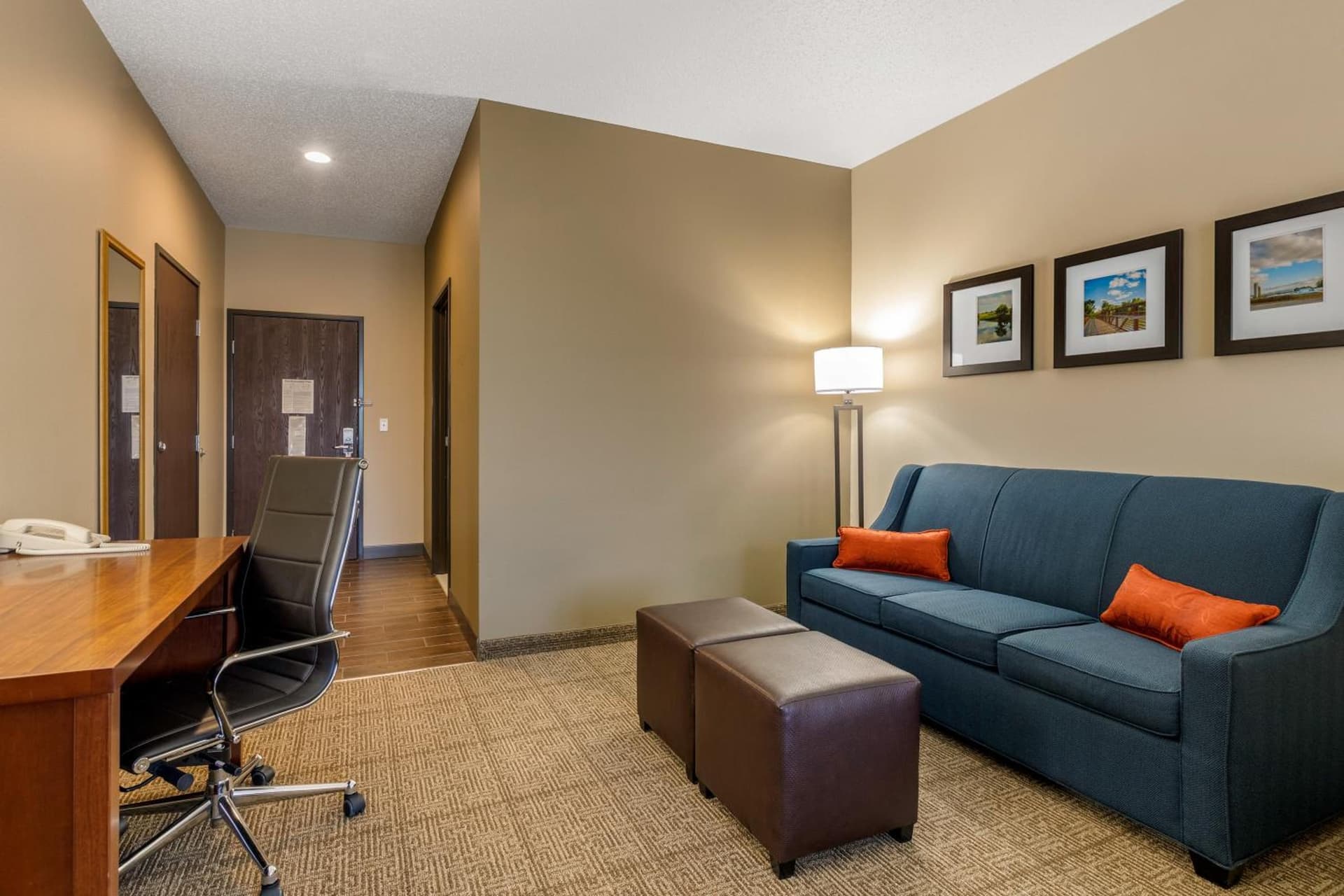 Comfort Suites Cedar Falls Industrial Park gallery photo in Cedar Falls, IA — image 9