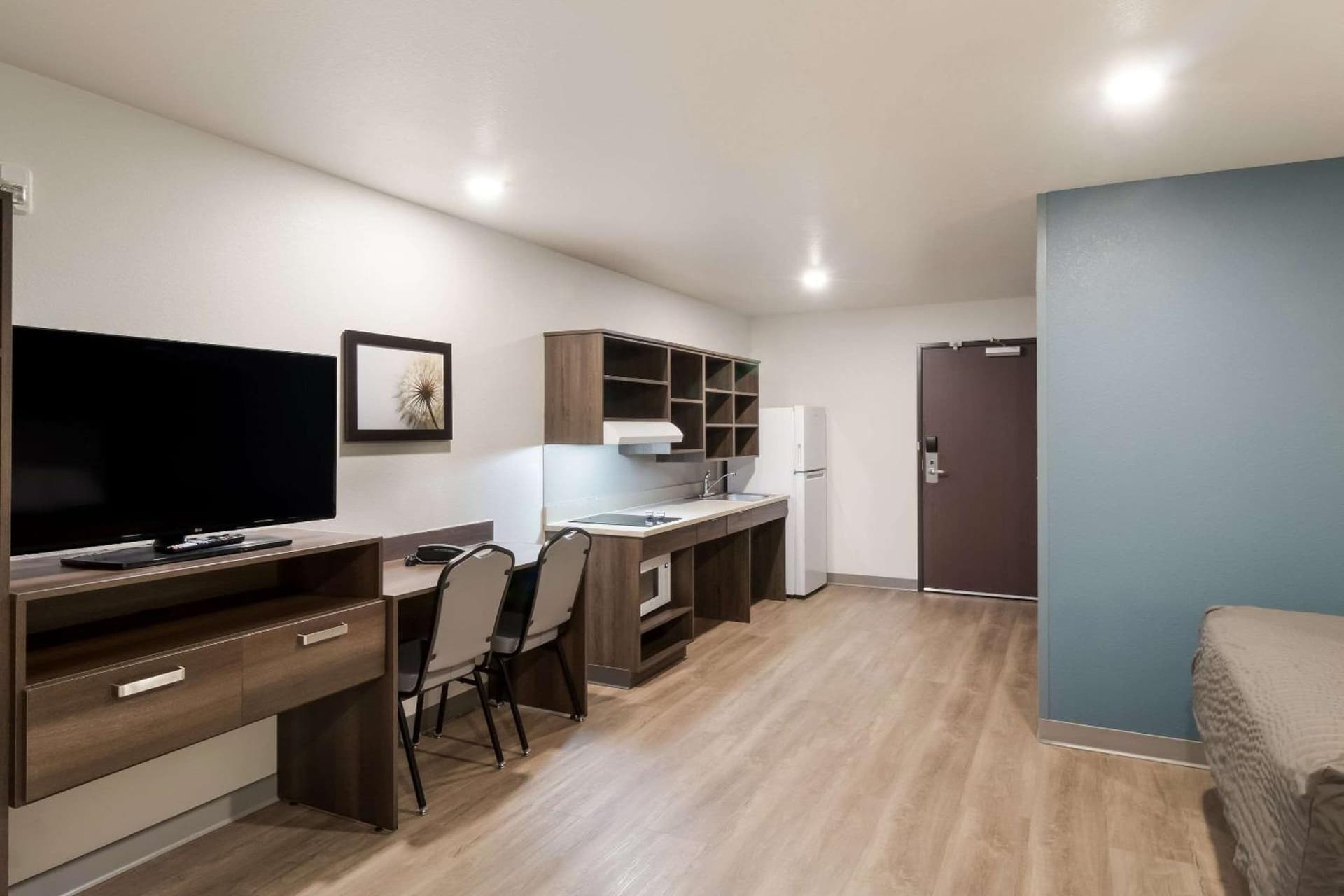 WoodSpring Suites Mesa Chandler gallery photo in Mesa, AZ — image 4