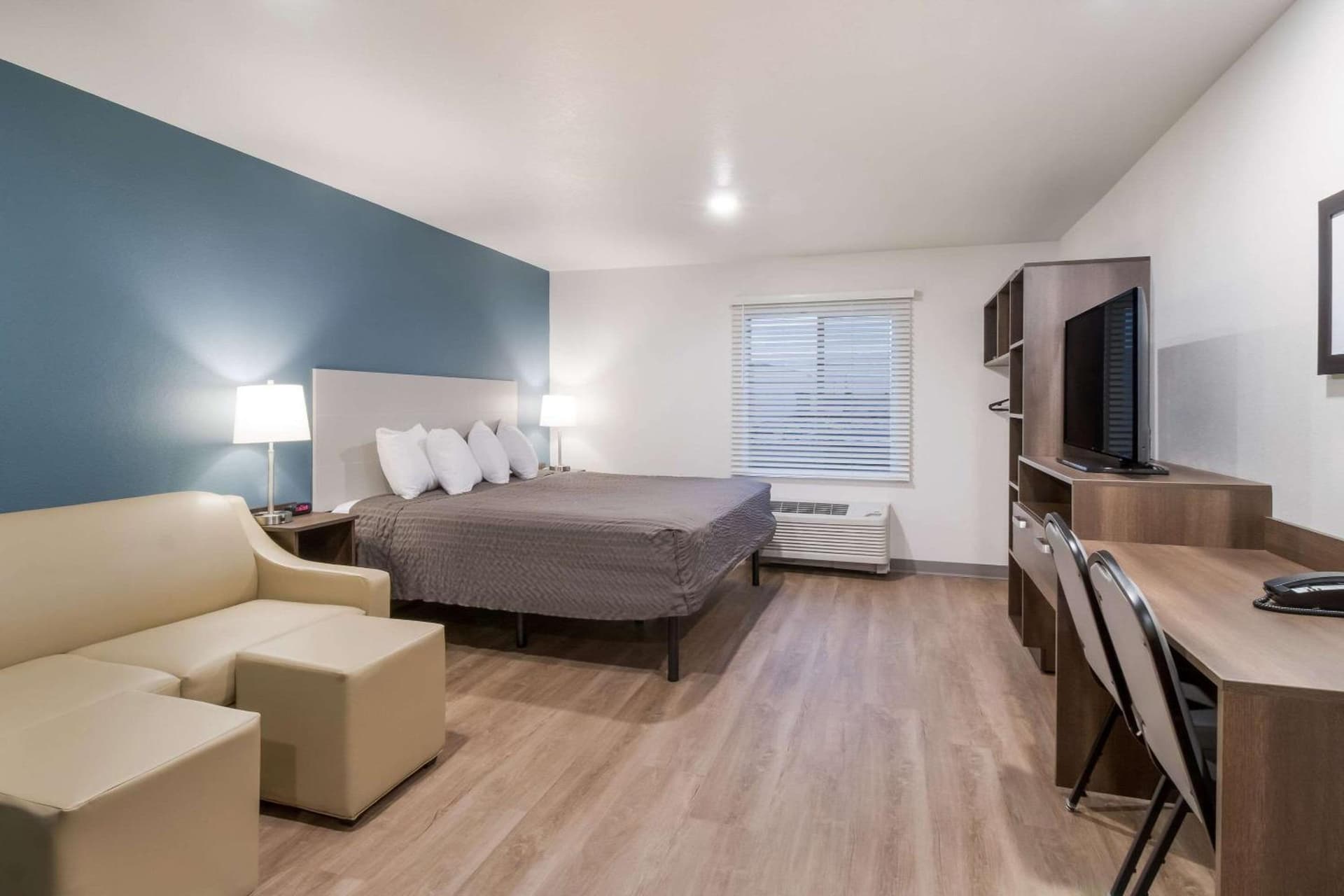 WoodSpring Suites Mesa Chandler gallery photo in Mesa, AZ — image 32