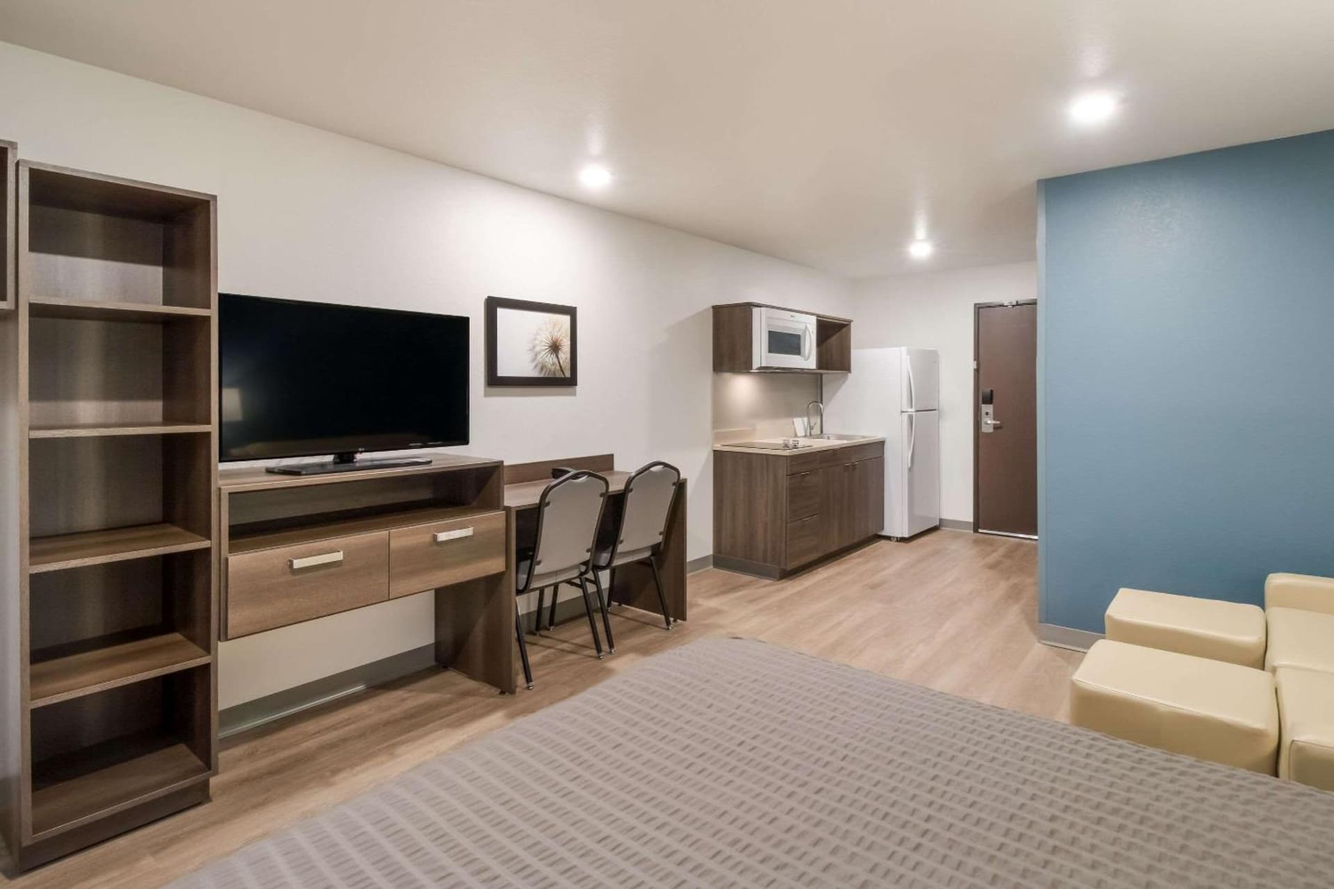 WoodSpring Suites Mesa Chandler gallery photo in Mesa, AZ — image 17