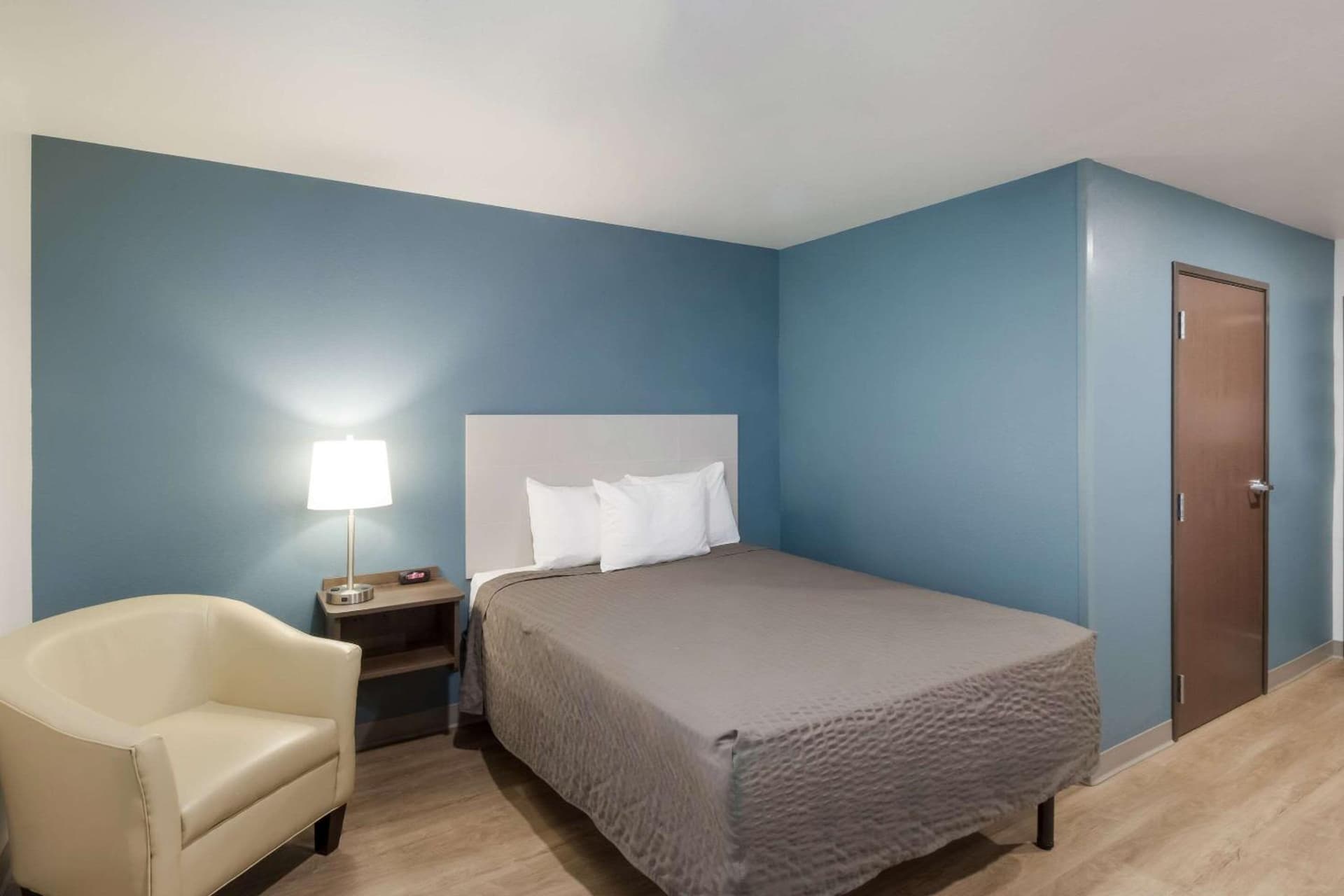 WoodSpring Suites Mesa Chandler gallery photo in Mesa, AZ — image 18