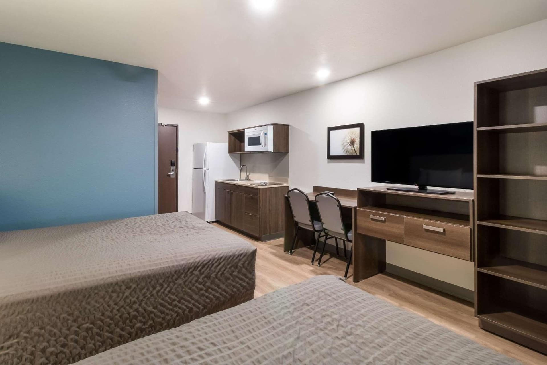 WoodSpring Suites Mesa Chandler gallery photo in Mesa, AZ — image 5