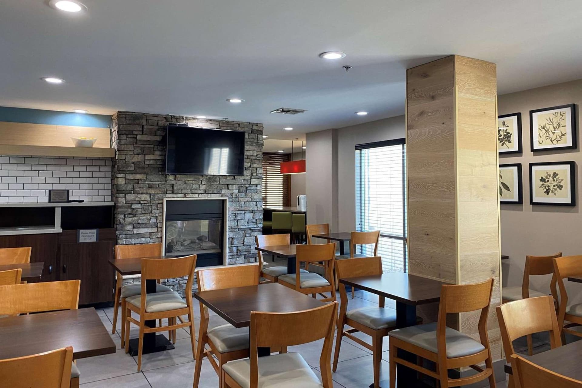 Wingate by Wyndham Chandler Phoenix property views in Chandler, AZ — gallery photo 3