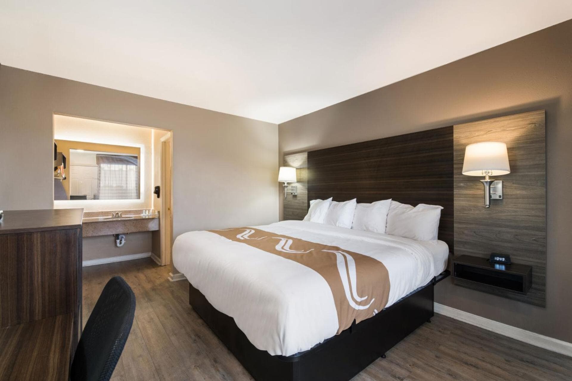 Quality Inn Gastonia East gallery photo in Gastonia, NC — image 24