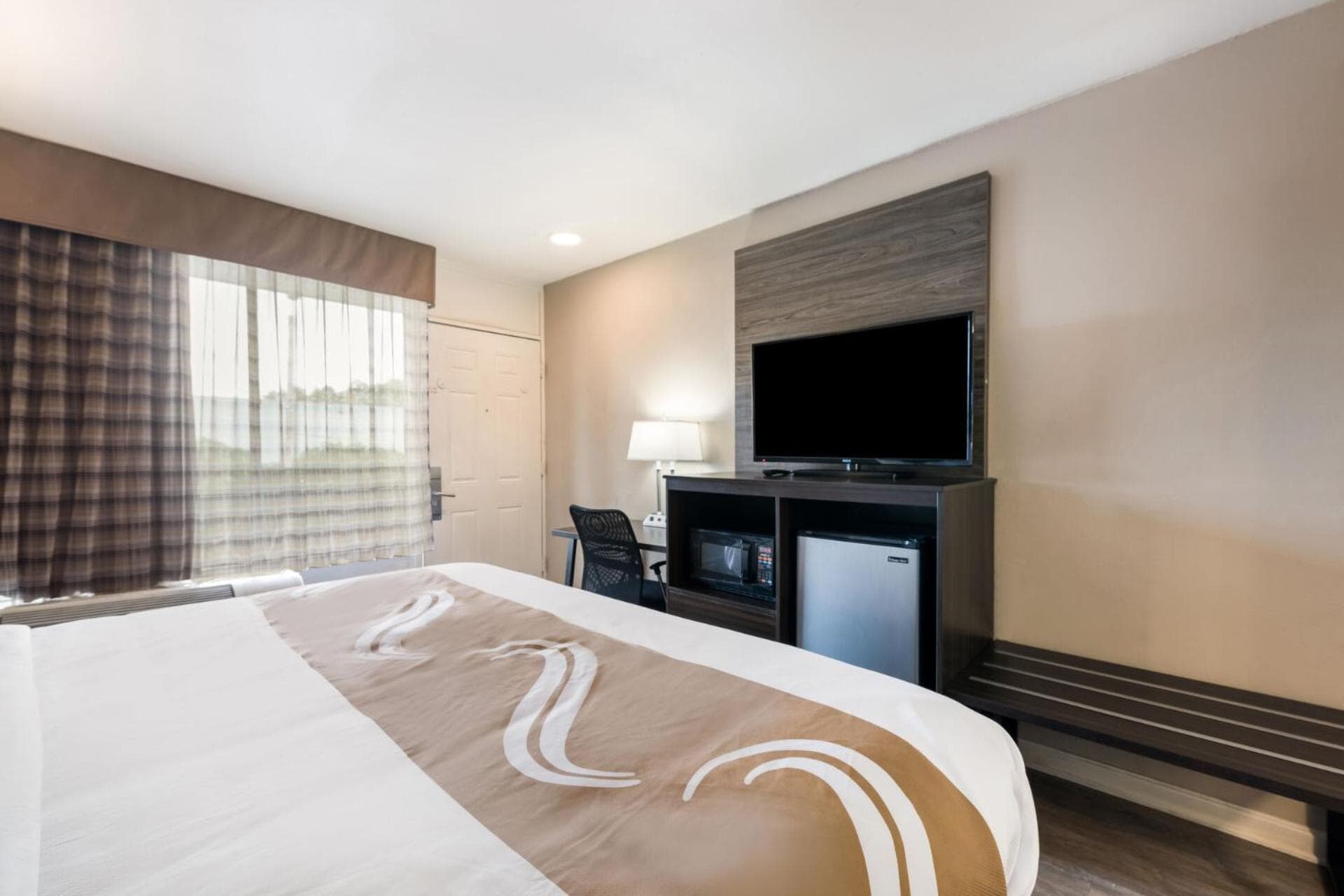 Quality Inn Gastonia East gallery photo in Gastonia, NC — image 9