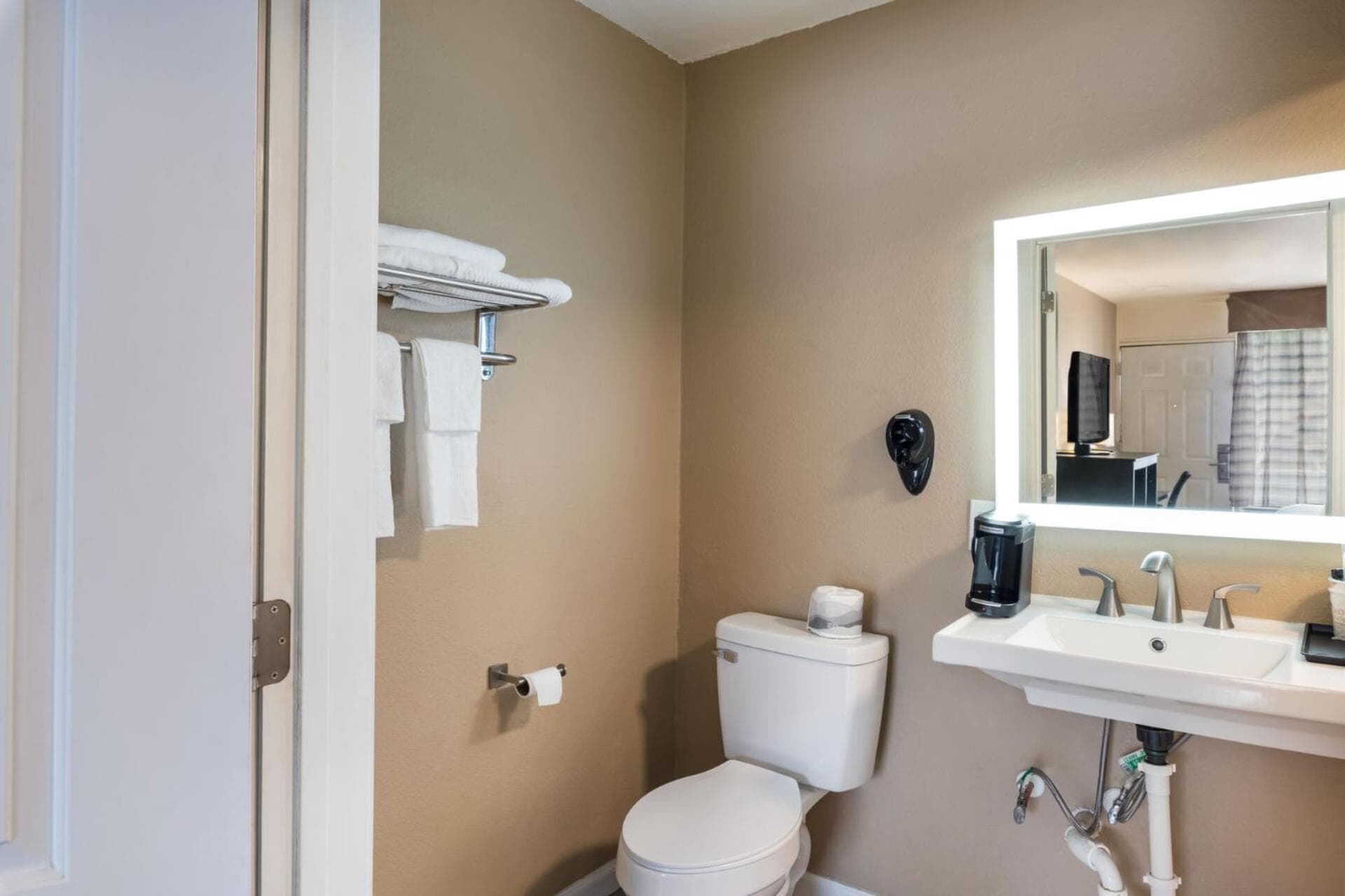 Quality Inn Gastonia East gallery photo in Gastonia, NC — image 13