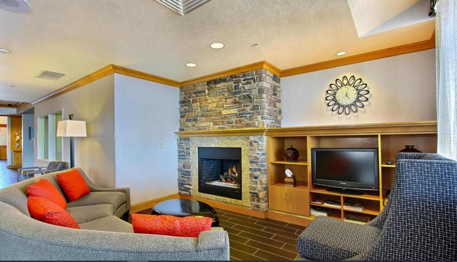 Holiday Inn Express & Suites - Meridian - Boise West by IHG interior in Meridian, ID — gallery photo 2