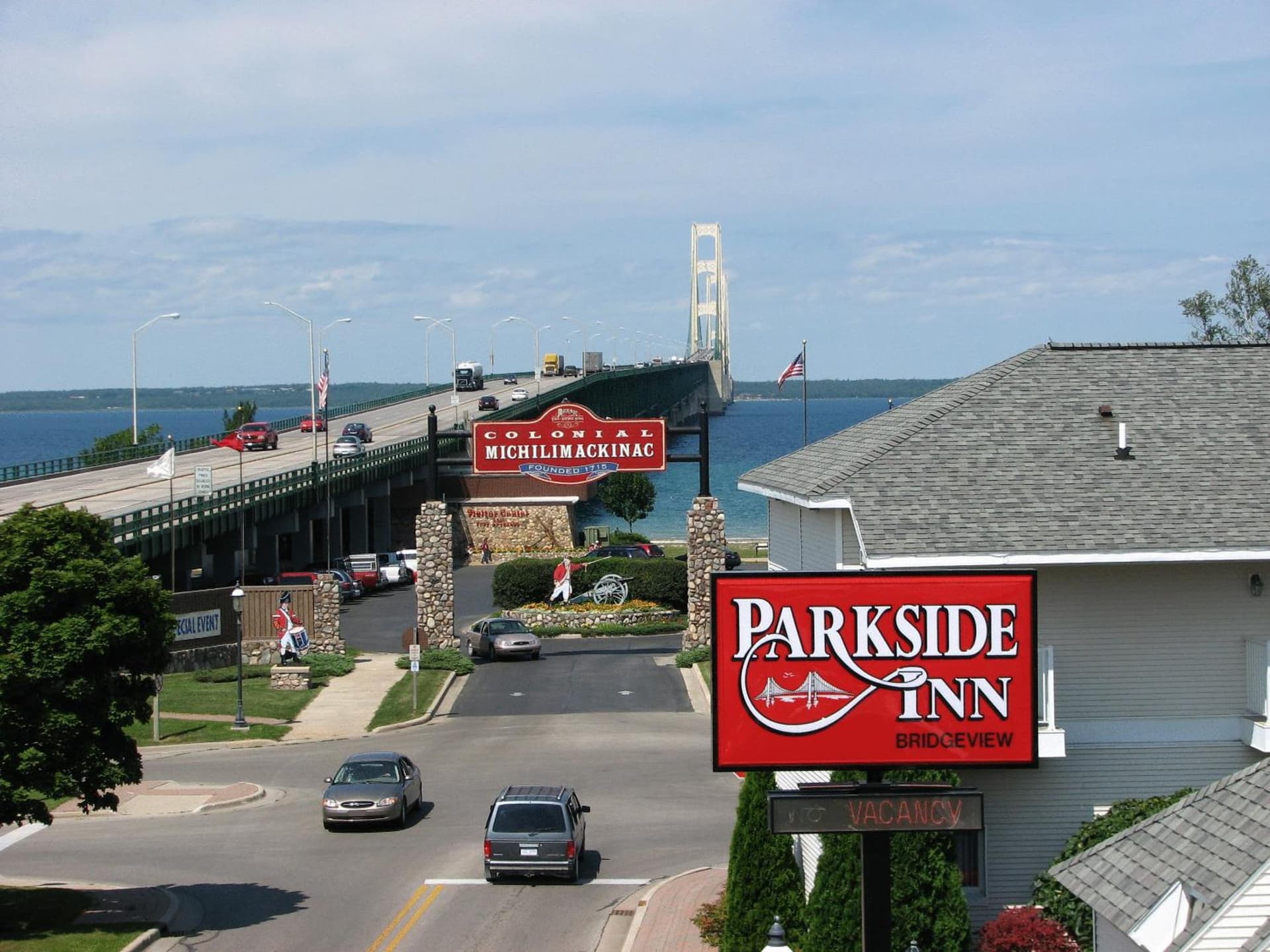 Parkside Inn Bridgeview featured exterior or lobby in Mackinaw City, MI — similar hotel