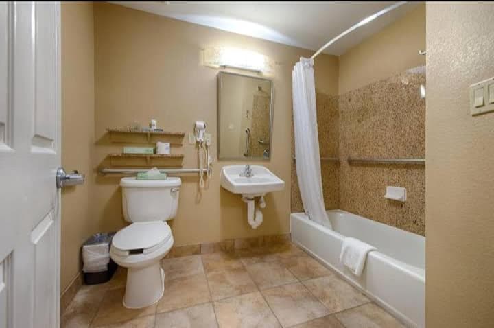 Candlewood Suites Houston Medical Center by IHG property views in Houston, TX — gallery photo 3