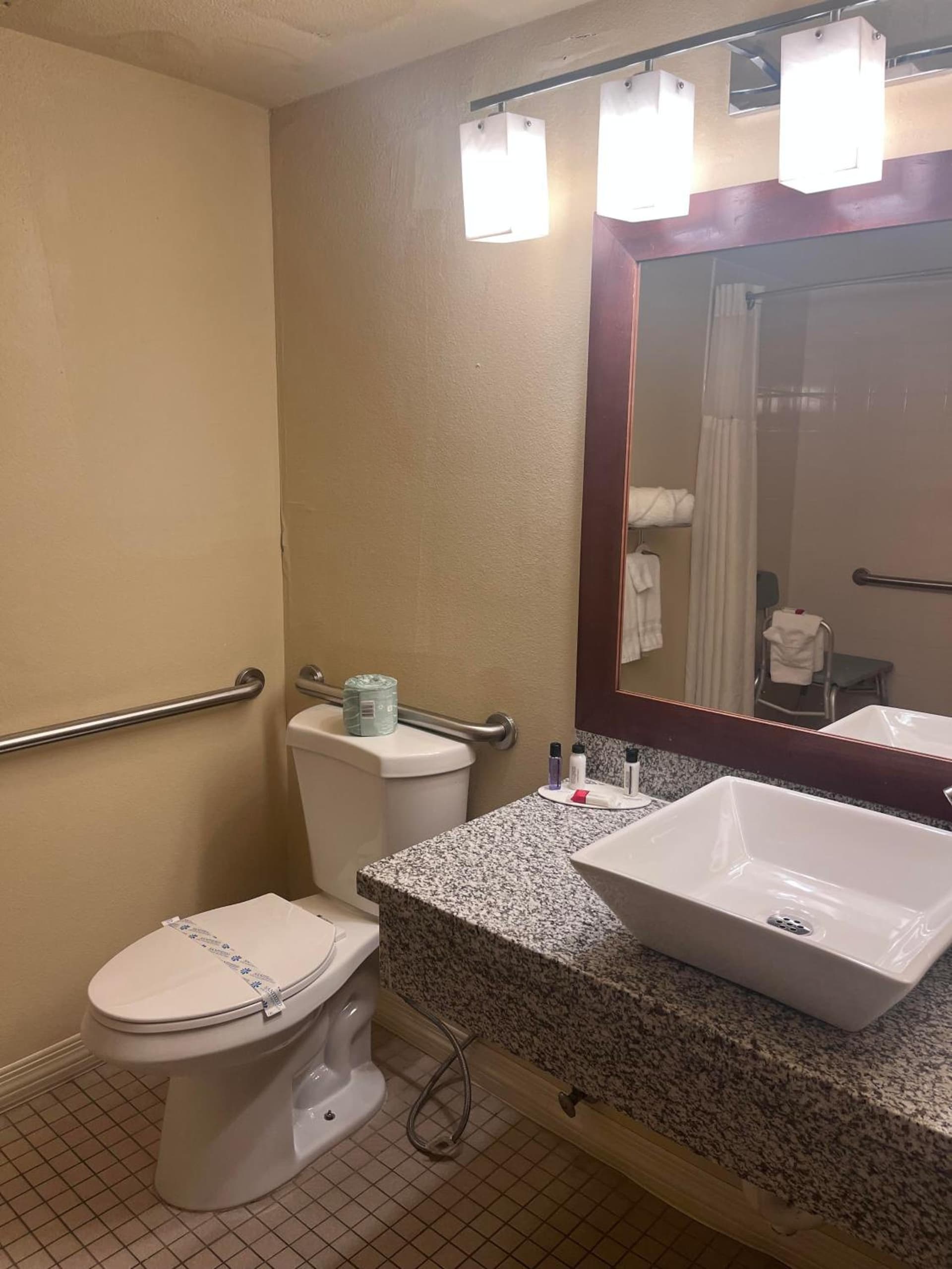 Ramada Downtown by Wyndham Anchorage gallery photo in Anchorage, AK — image 26