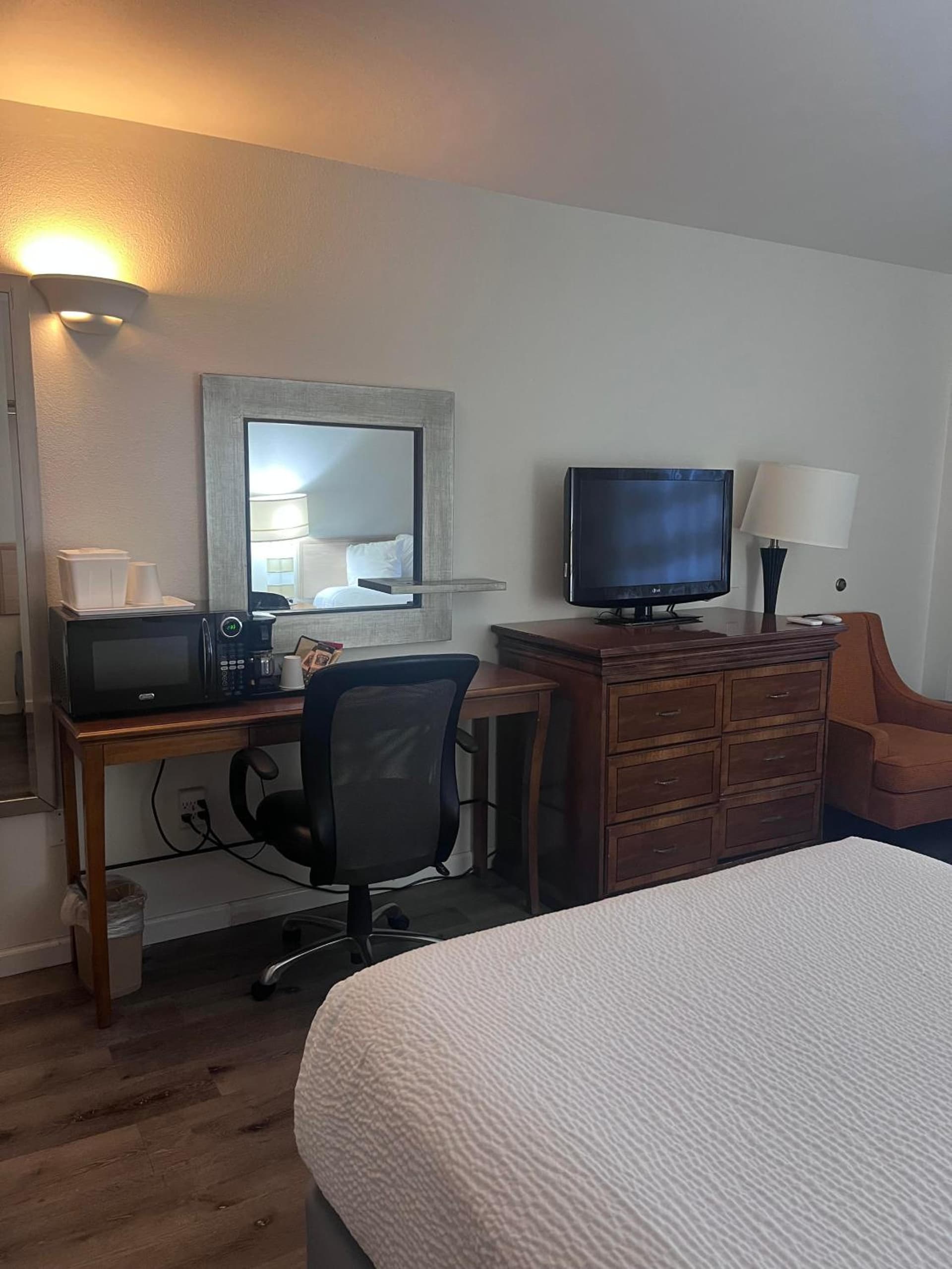 Ramada Downtown by Wyndham Anchorage gallery photo in Anchorage, AK — image 20