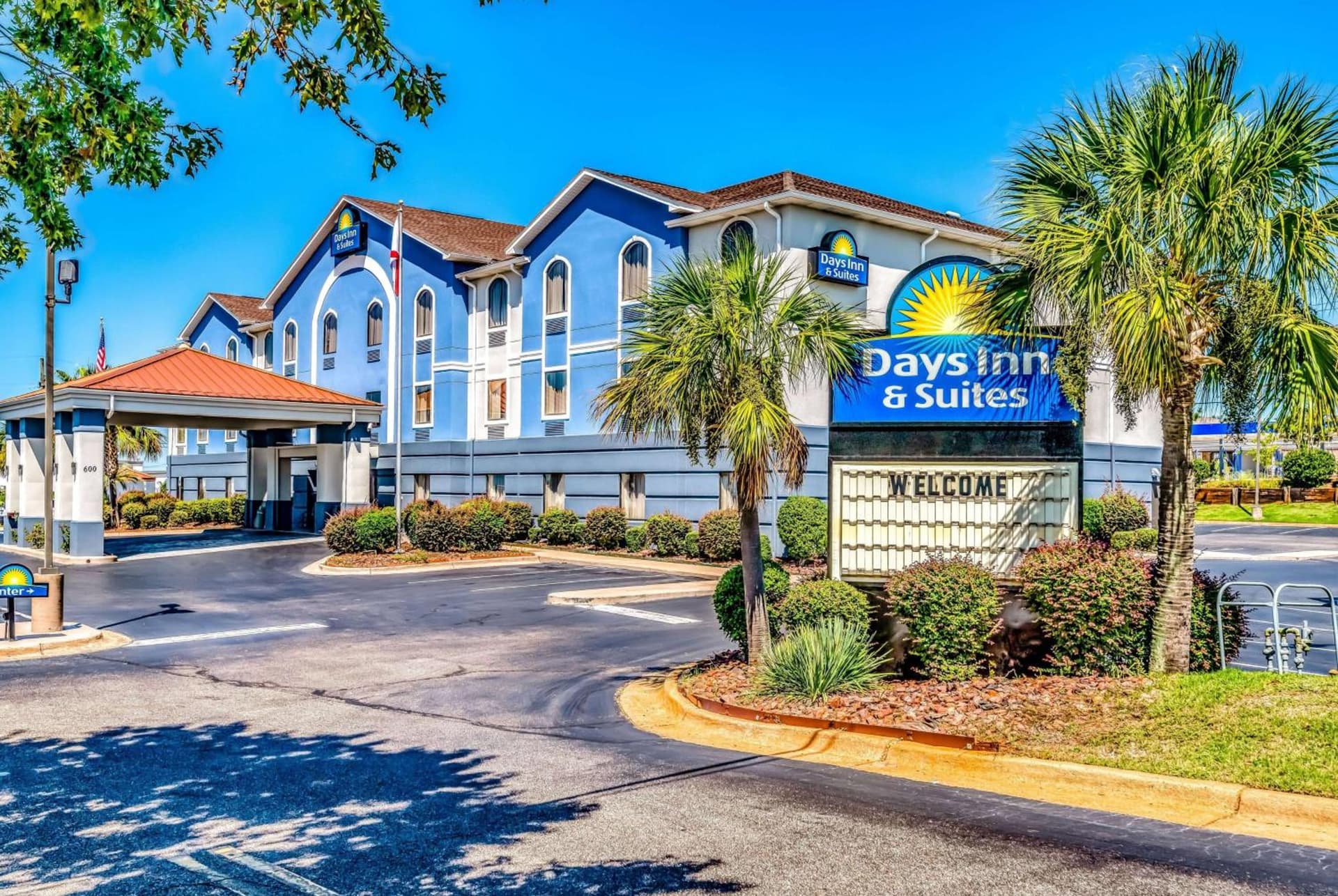 Days Inn & Suites by Wyndham Prattville-Montgomery featured exterior or lobby in Prattville, AL — similar hotel