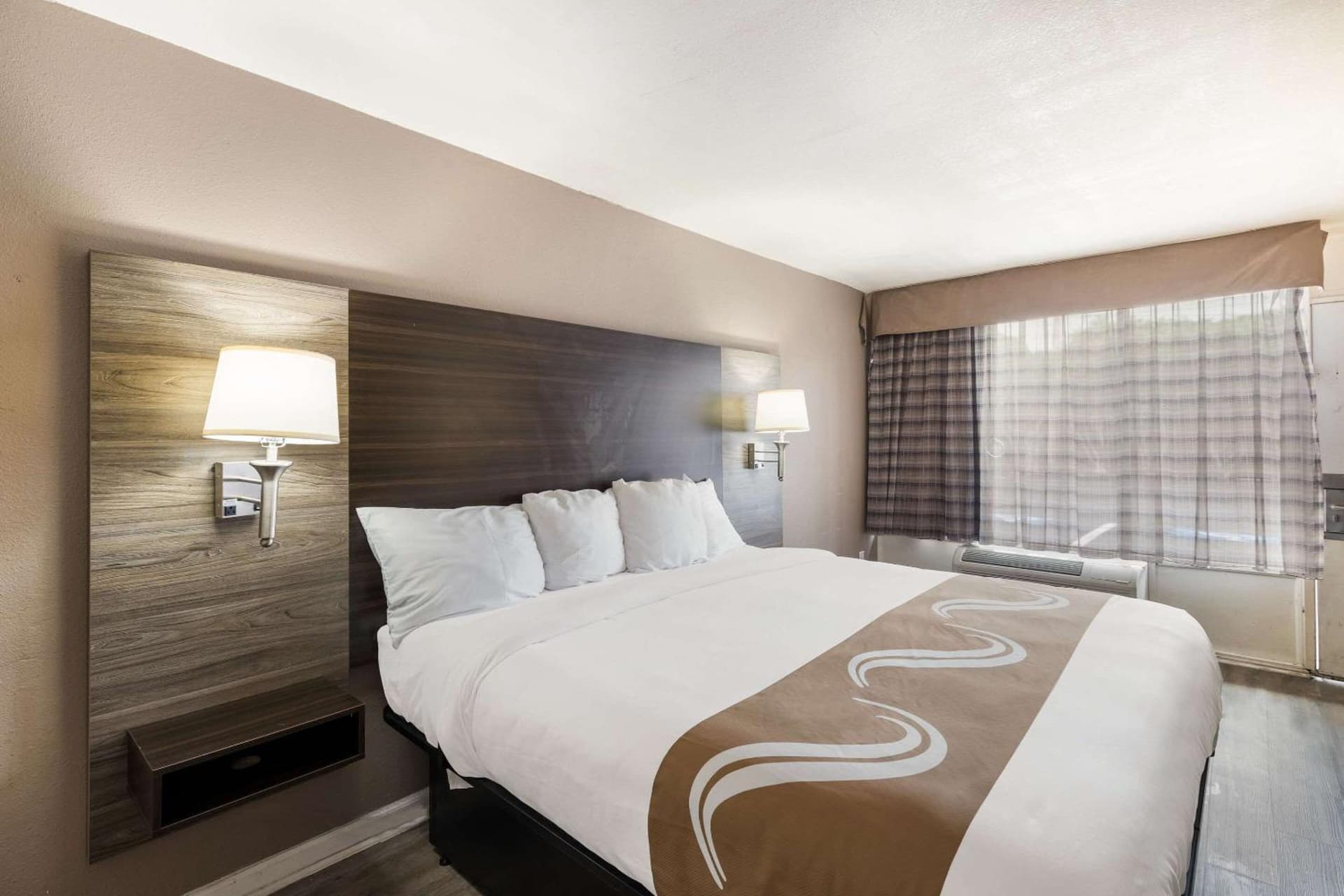 Quality Inn Gastonia East gallery photo in Gastonia, NC — image 38