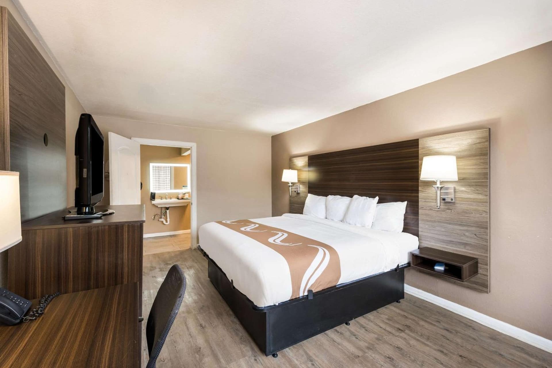 Quality Inn Gastonia East gallery photo in Gastonia, NC — image 21