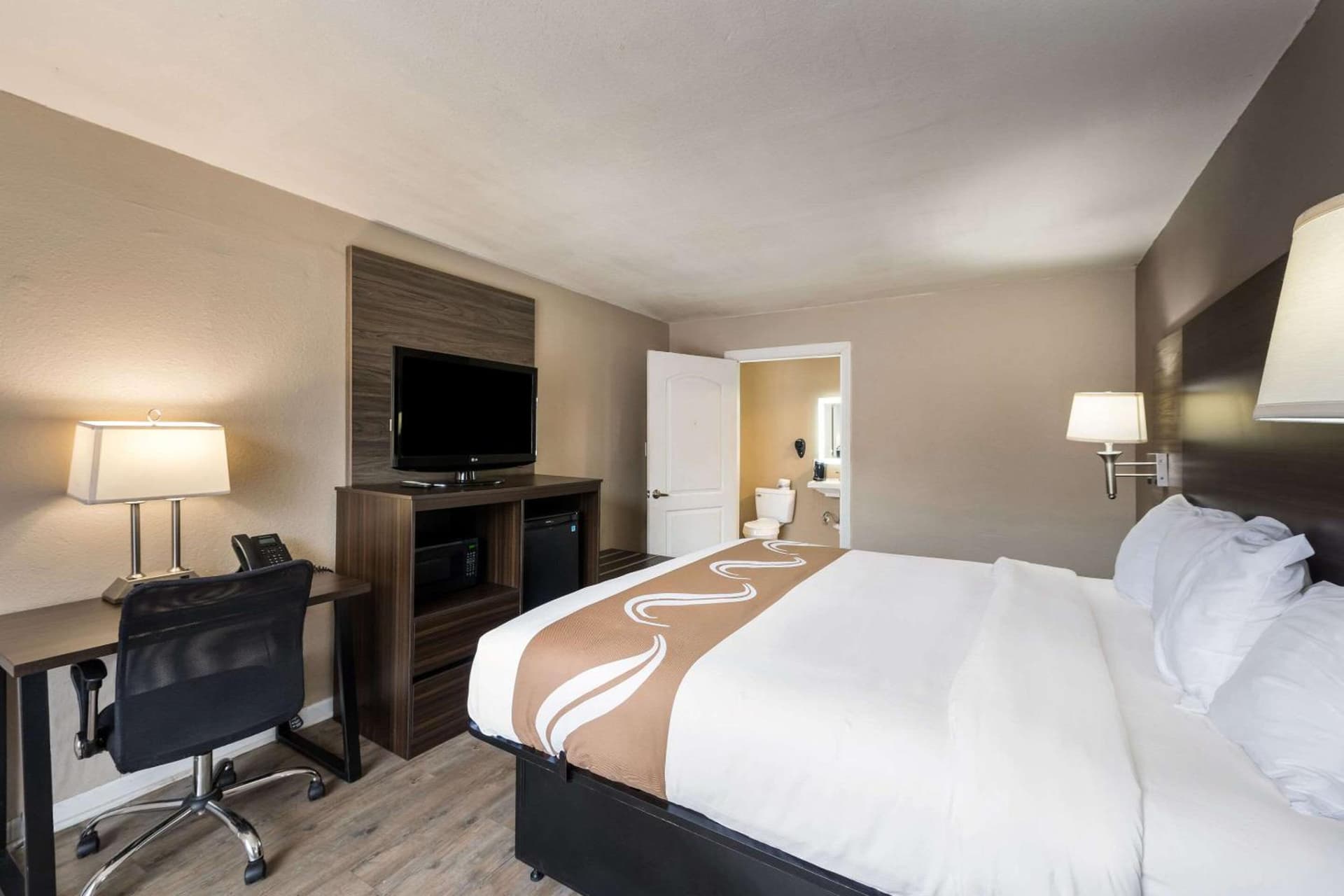 Quality Inn Gastonia East gallery photo in Gastonia, NC — image 49