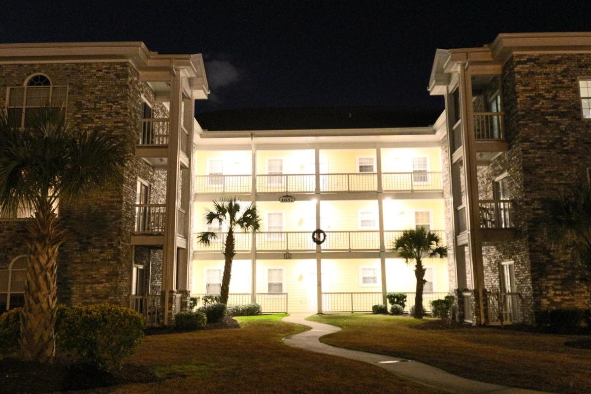 Myrtlewood Condos interior in Myrtle Beach, SC — gallery photo 2