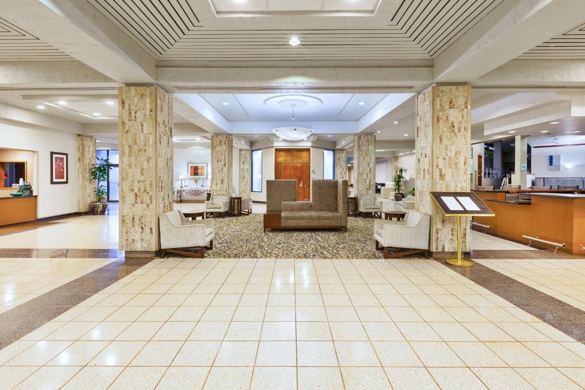 Crowne Plaza Columbus North - Worthington by IHG gallery photo in Columbus, OH — image 20