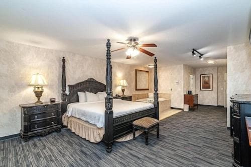 Bellissimo Hotel, Trademark by Wyndham Near Foxwoods Casino gallery photo in North Stonington — image 39
