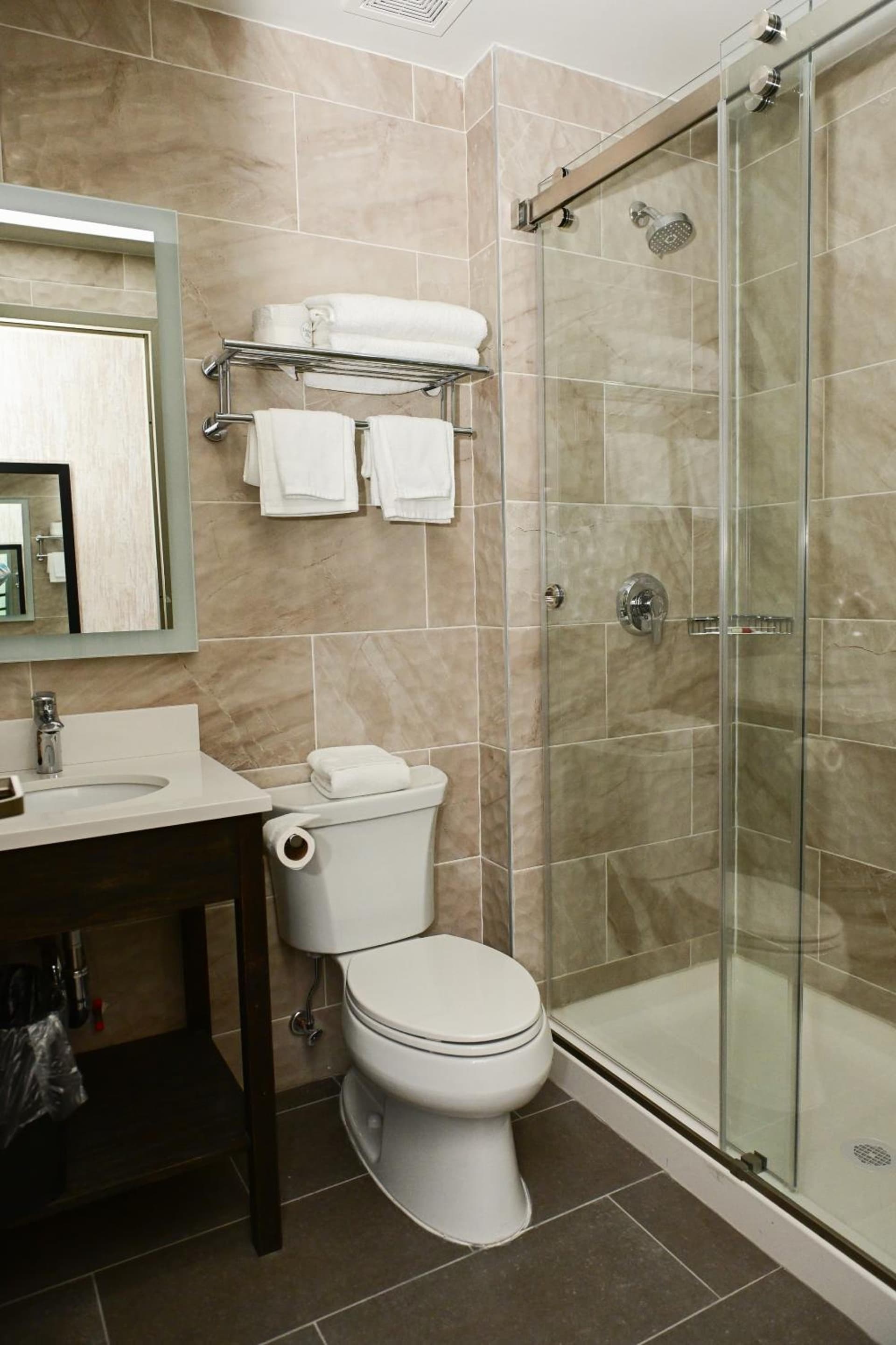 Days Inn by Wyndham Bronx NYC property views in Bronx, NY — gallery photo 3