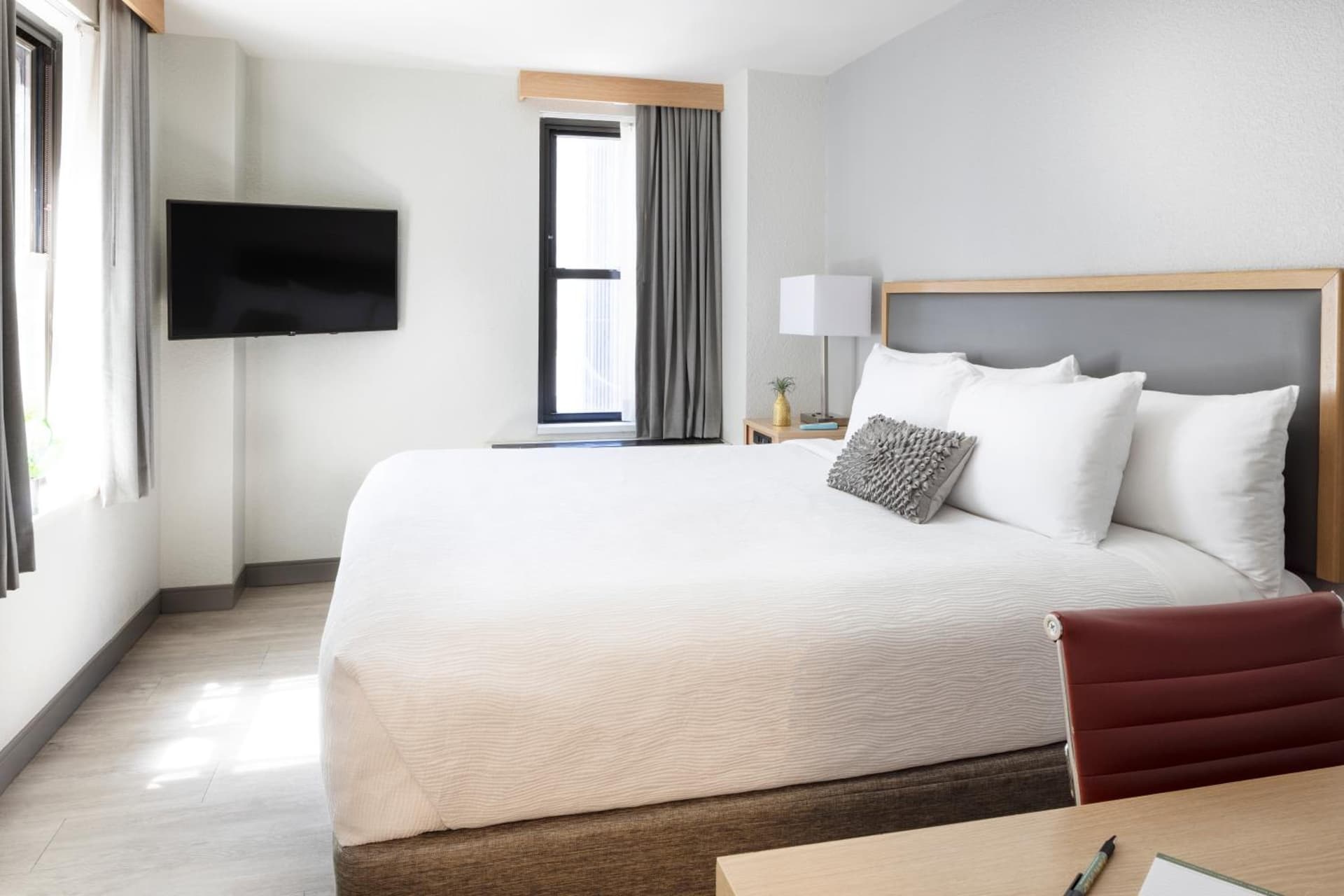 Hotel Saint Clair - Magnificent Mile property views in Chicago, IL — gallery photo 3