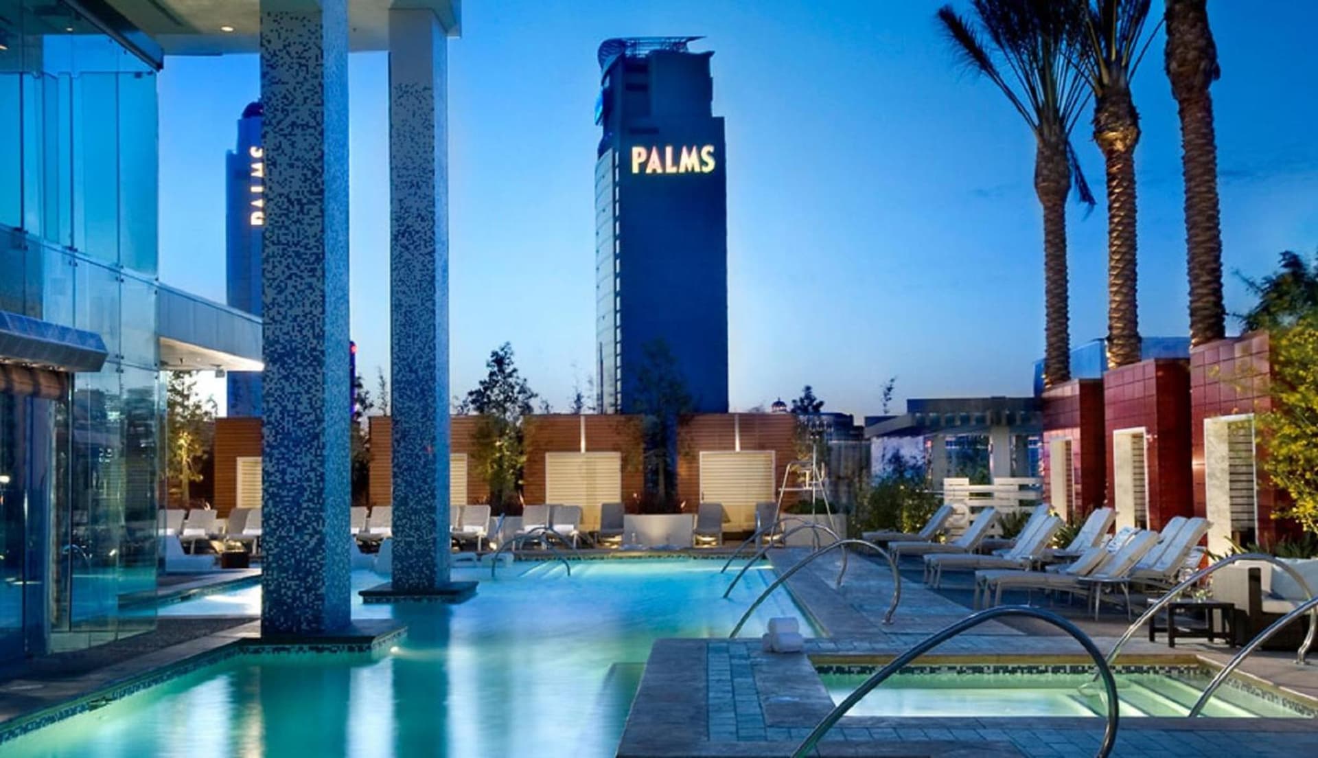 StripViewSuites Ultimate Luxury Penthouses Full Strip View & Balcony interior in Las Vegas, NV — gallery photo 2