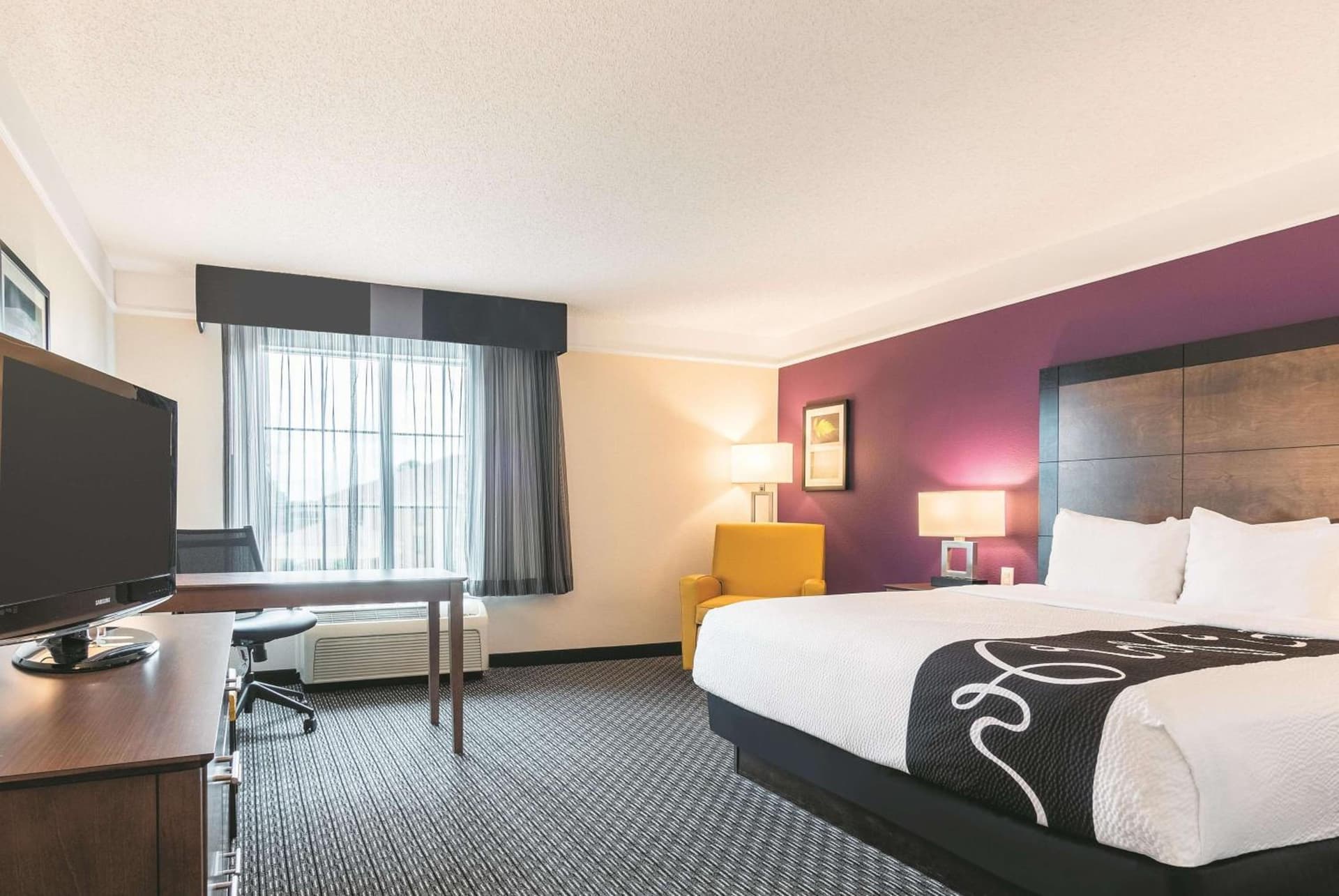 La Quinta Inn & Suites by Wyndham Shreveport Airport gallery photo in Shreveport, LA — image 41