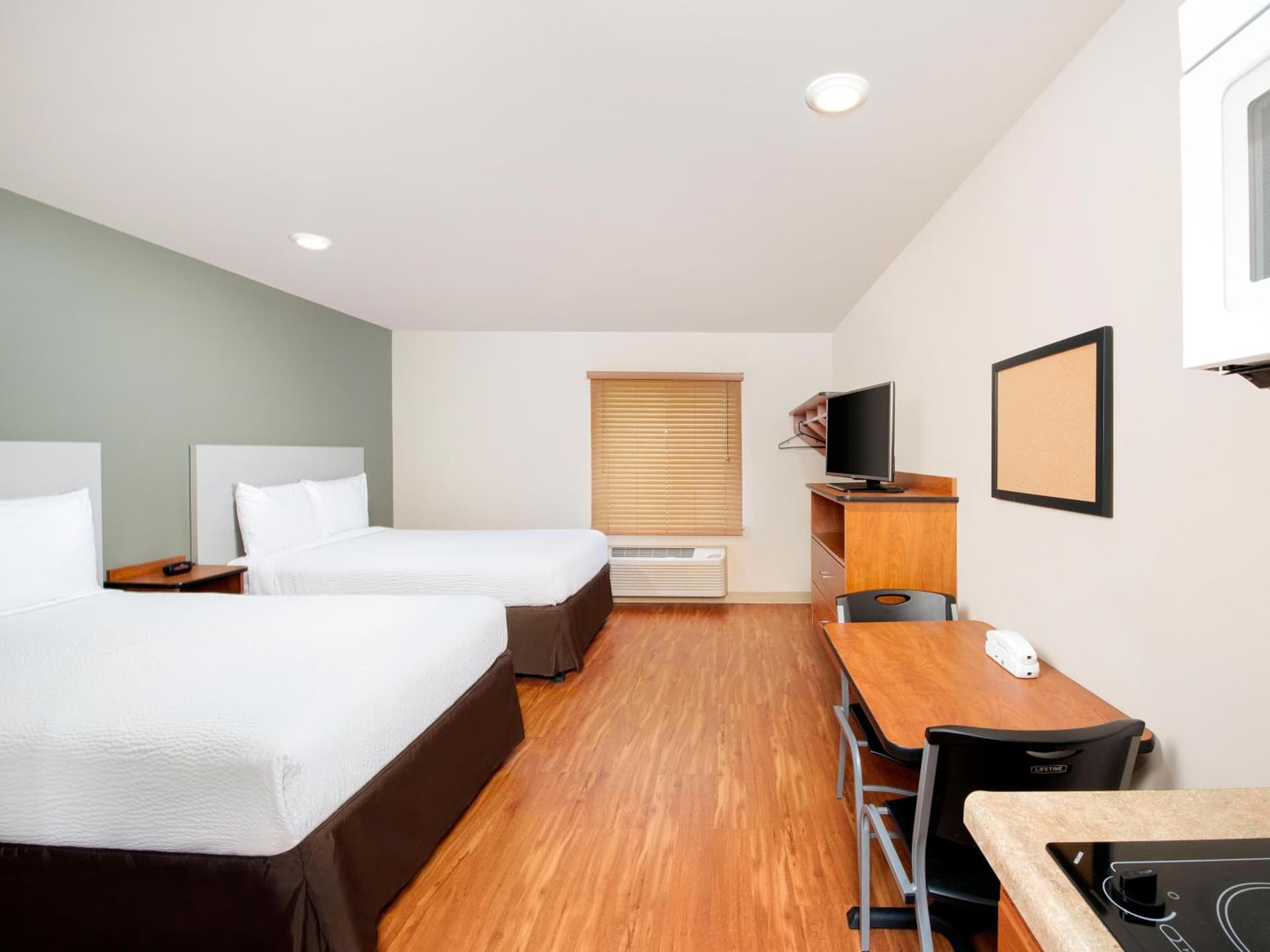 Extended Stay America Select Suites - Atlanta - Alpharetta gallery photo in Alpharetta, GA — image 33