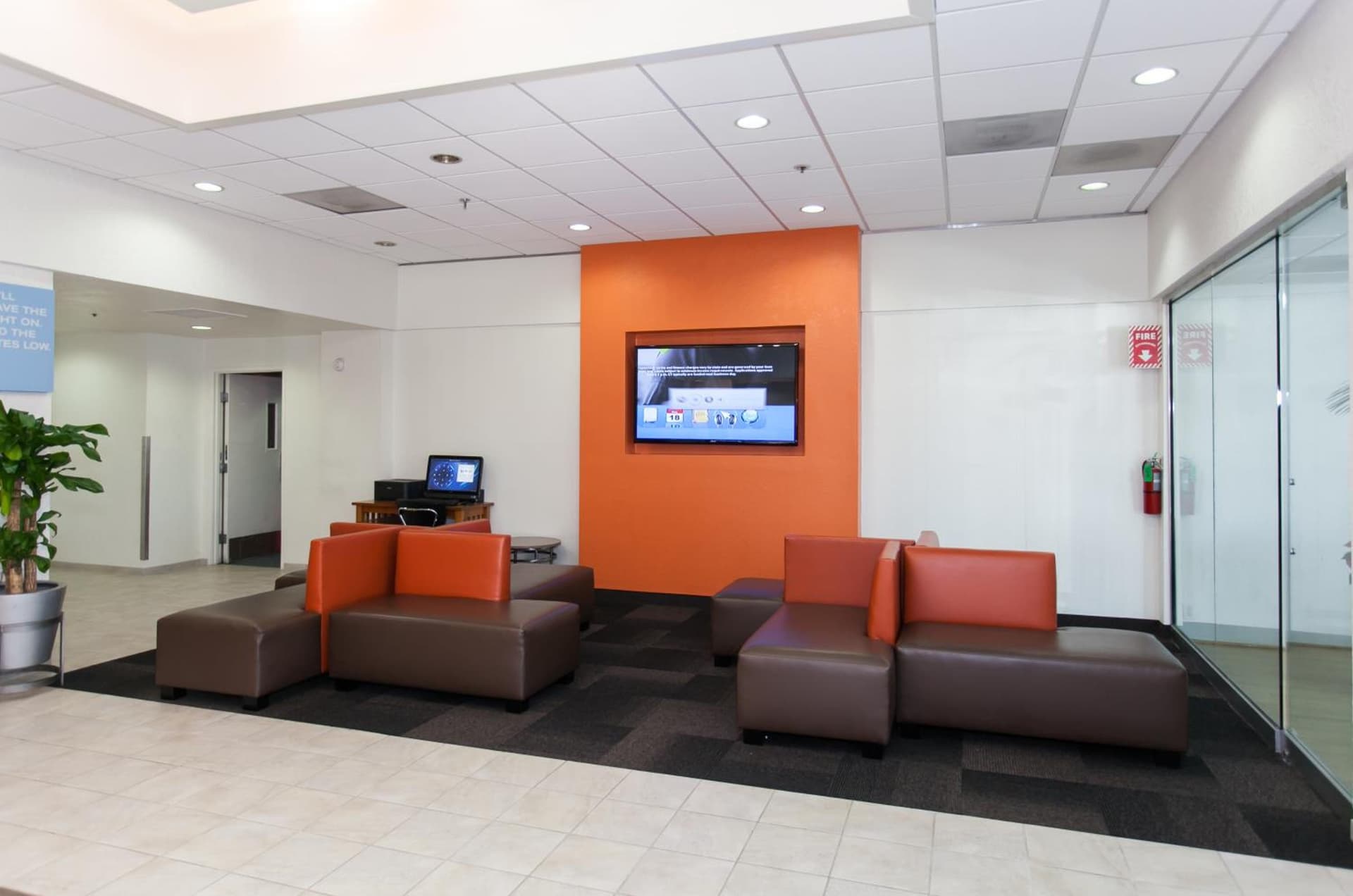 Motel 6-Los Angeles, CA - Los Angeles - LAX gallery photo in Inglewood, CA — image 9