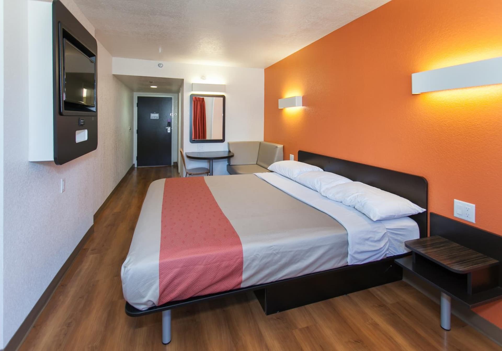Motel 6-Los Angeles, CA - Los Angeles - LAX interior in Inglewood, CA — gallery photo 2