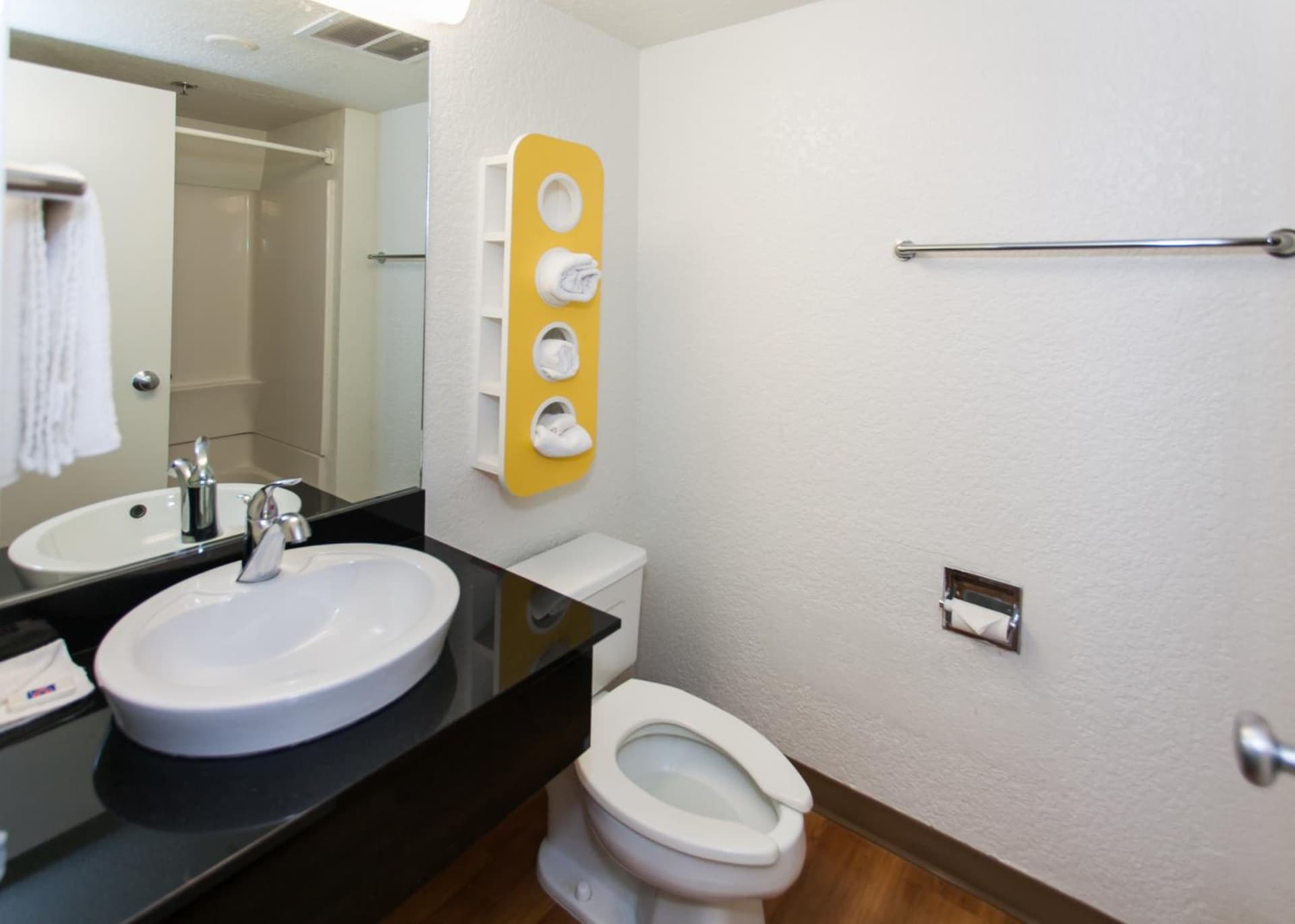 Motel 6-Los Angeles, CA - Los Angeles - LAX gallery photo in Inglewood, CA — image 59