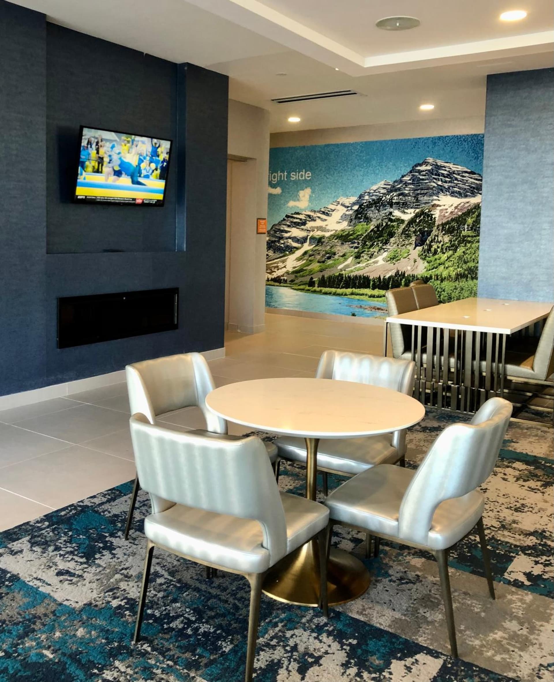 La Quinta Inn & Suites by Wyndham Denver Parker gallery photo in Parker, CO — image 11