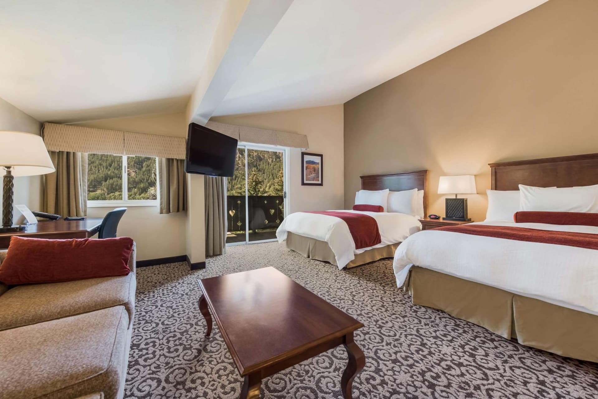 Best Western Tyrolean Lodge property views in Ketchum, ID — gallery photo 3