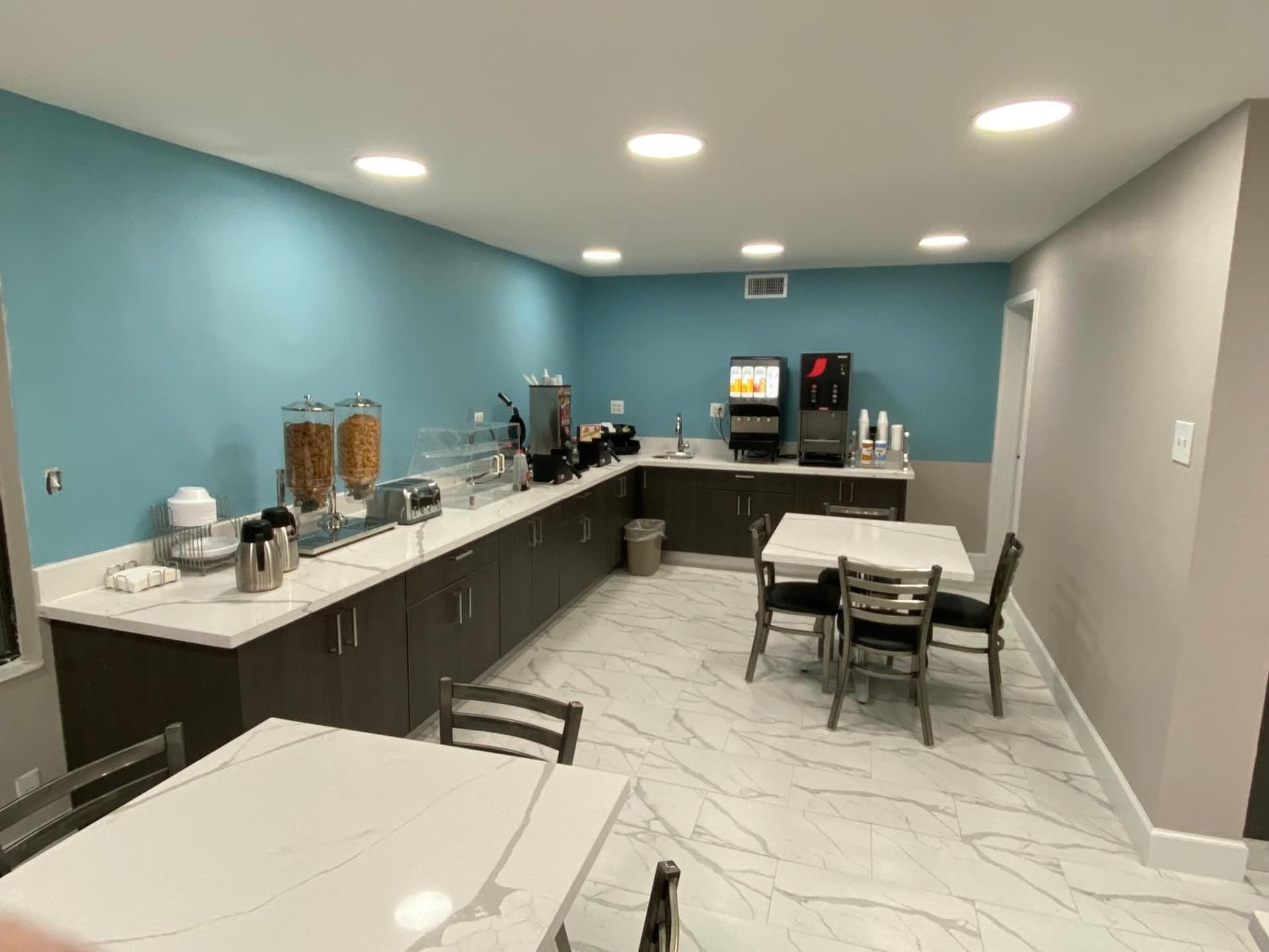 Days Inn by Wyndham Waco University Area gallery photo in Waco, TX — image 38