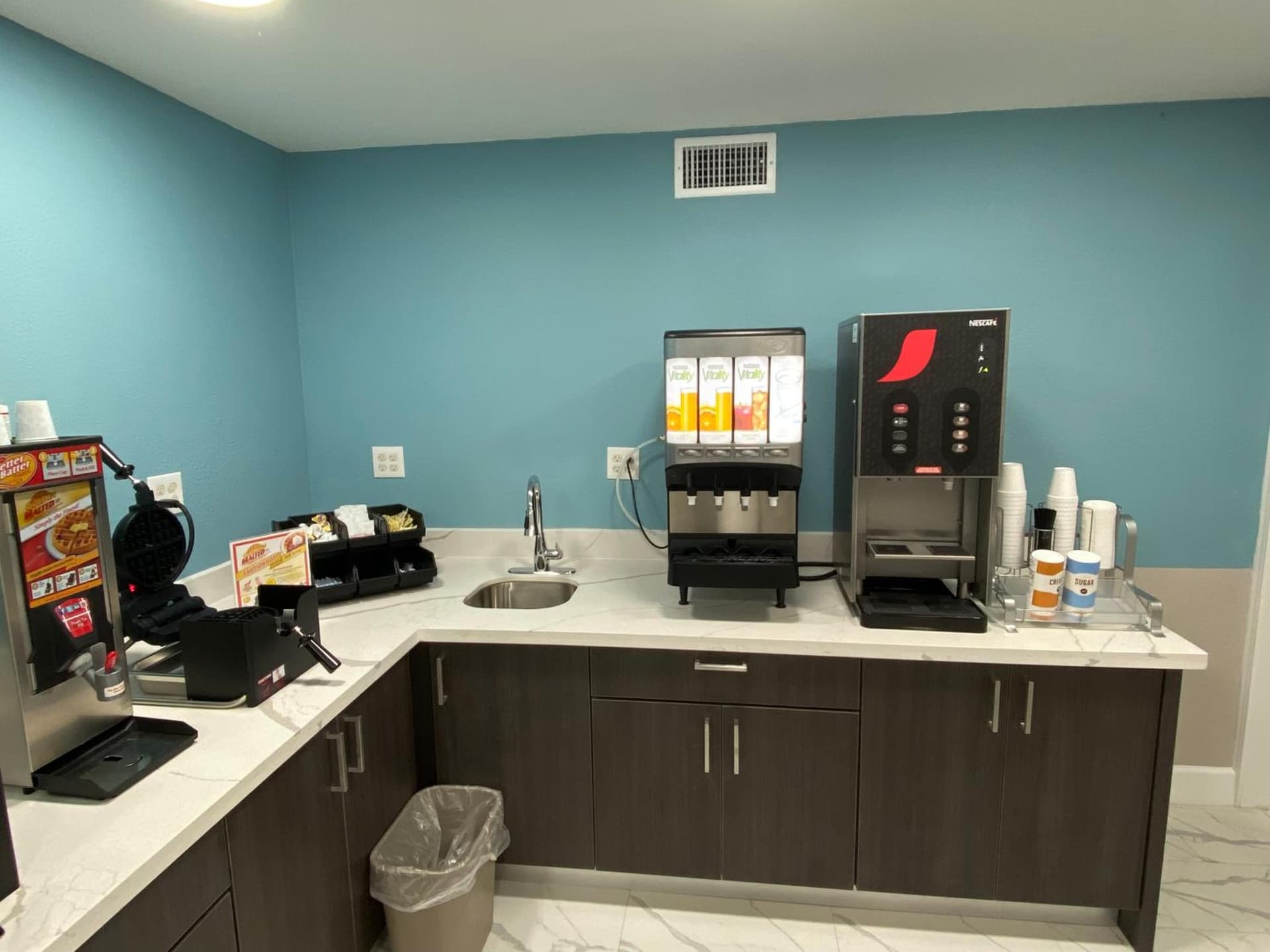 Days Inn by Wyndham Waco University Area gallery photo in Waco, TX — image 92