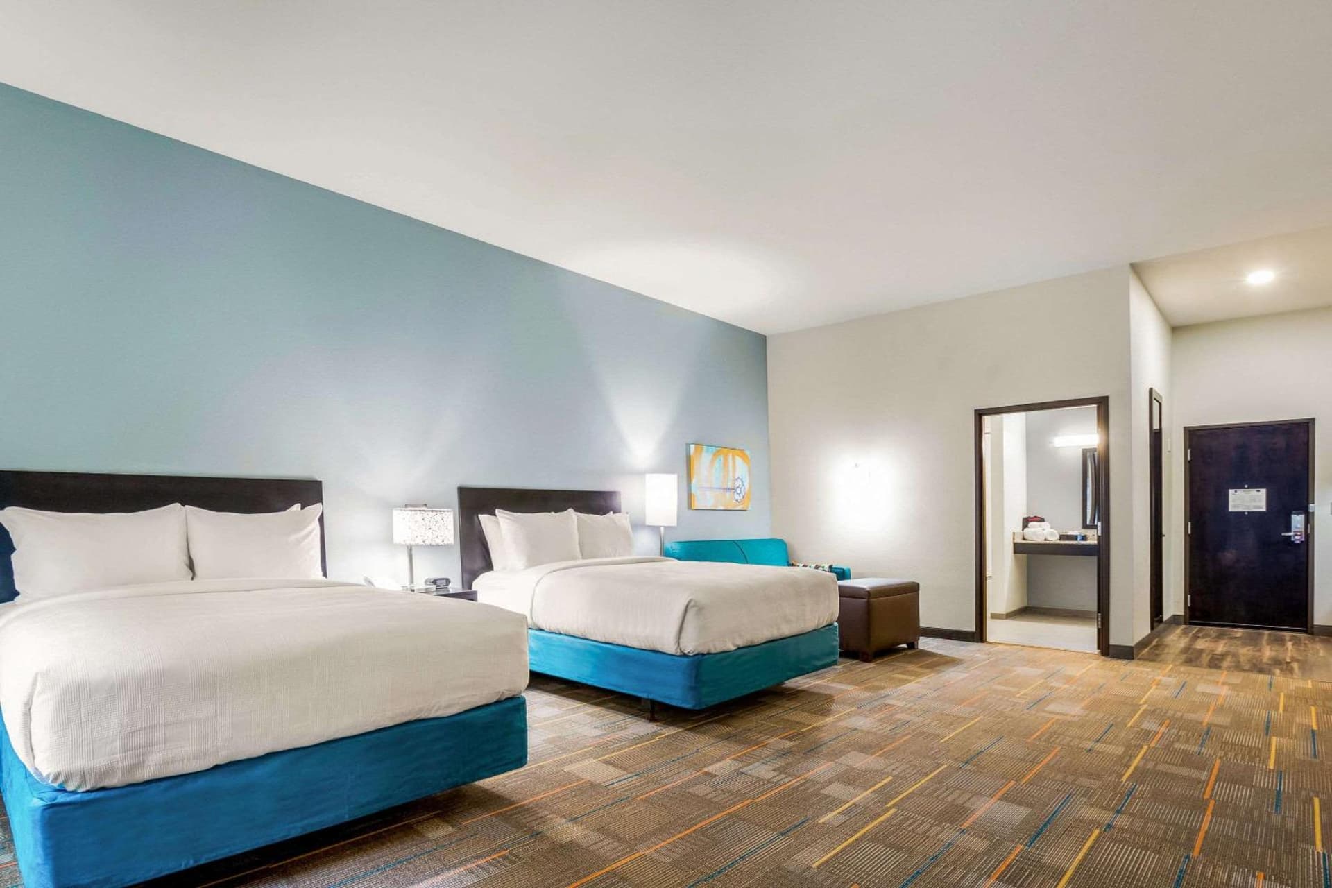 MainStay Suites Winfield-Teays Valley gallery photo in Hurricane, WV — image 7